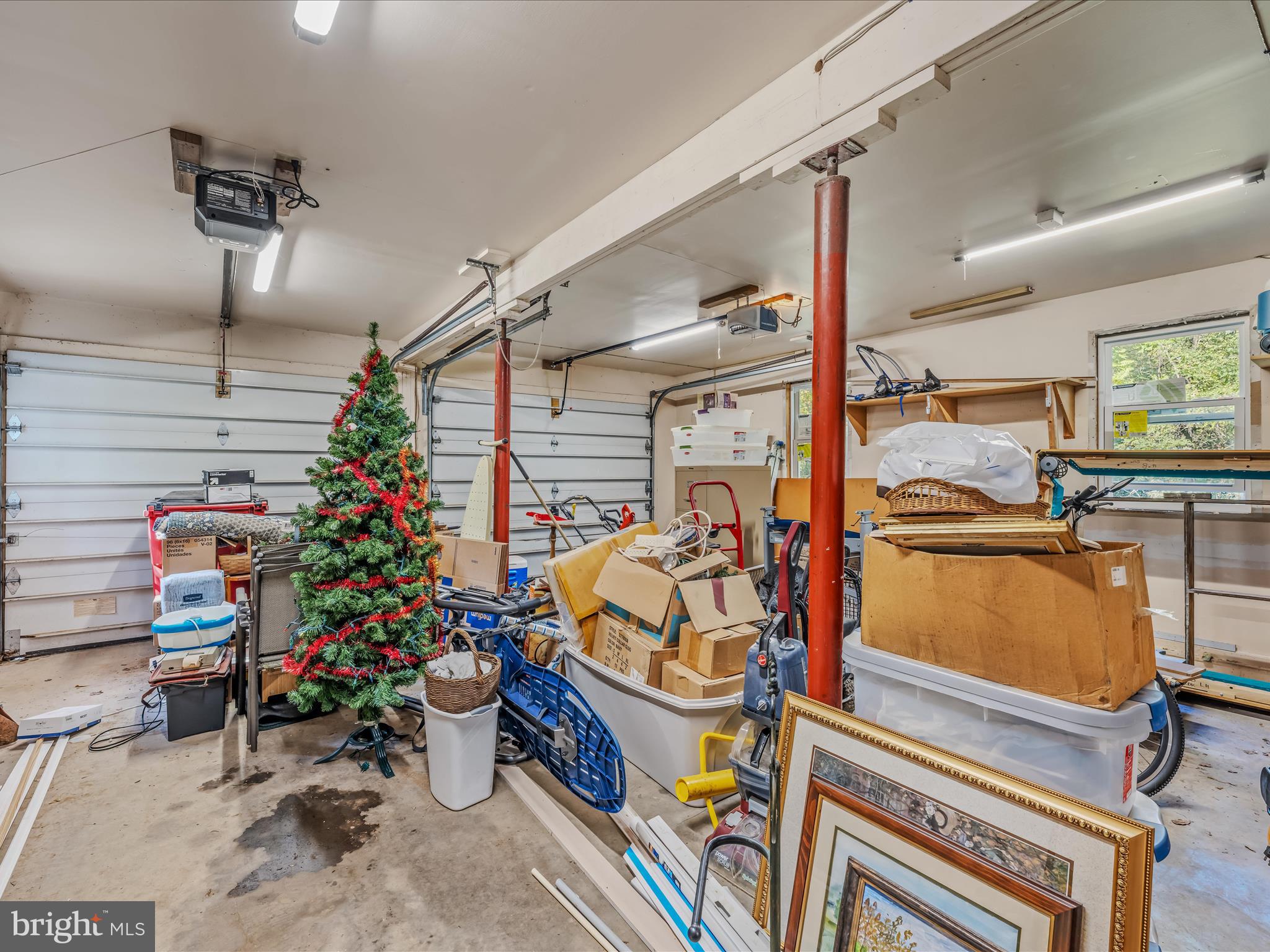 GOLDEN MEADOWS - Residential