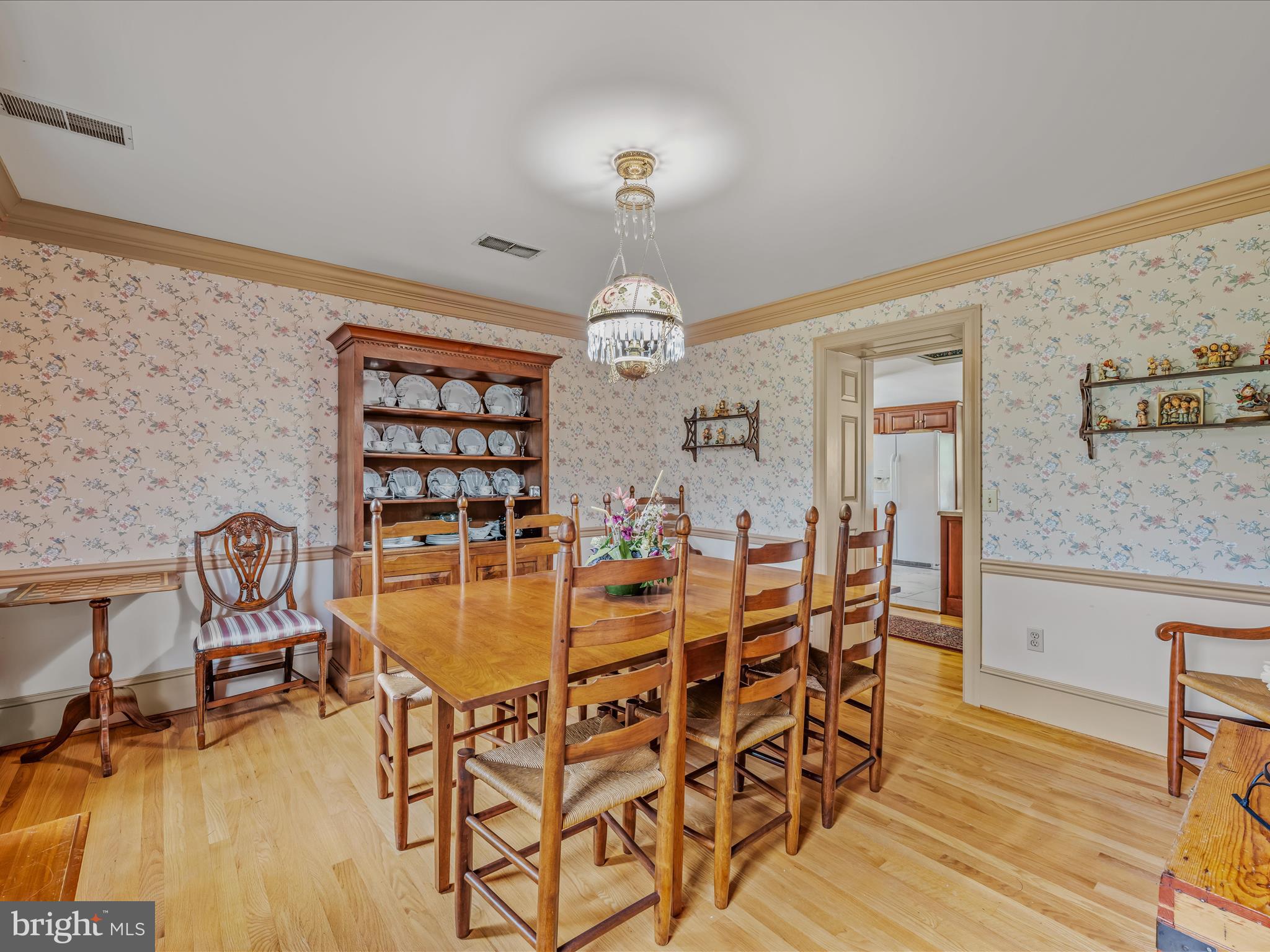 GOLDEN MEADOWS - Residential