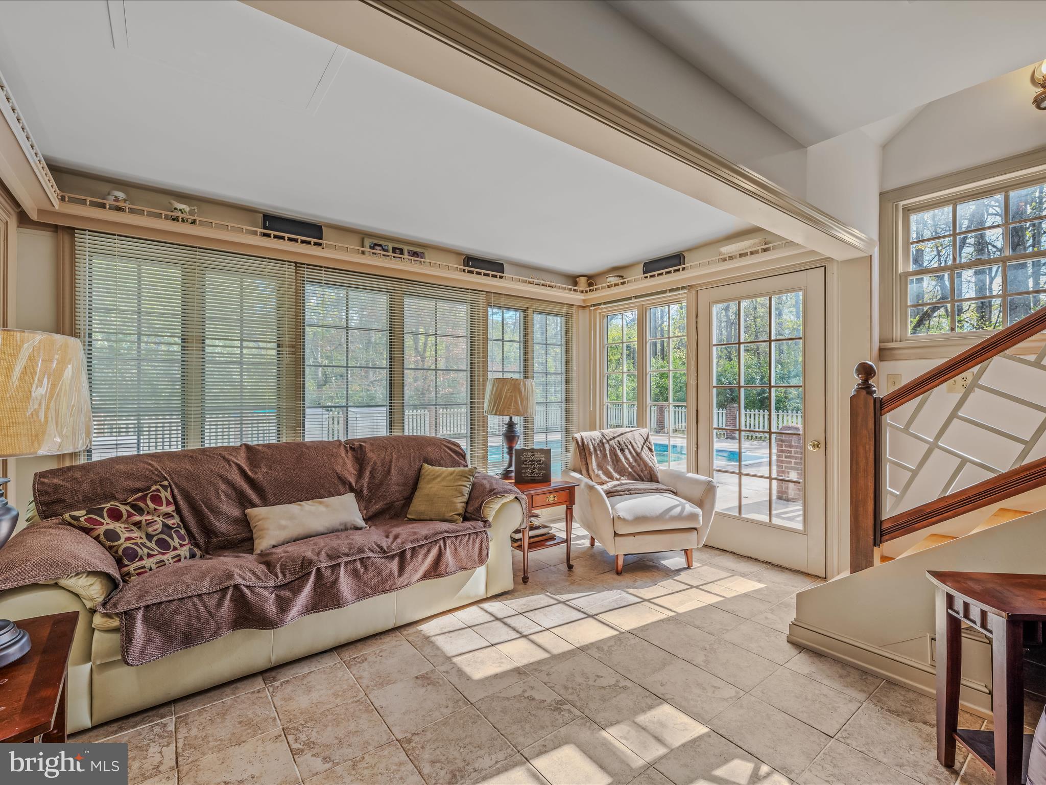 GOLDEN MEADOWS - Residential