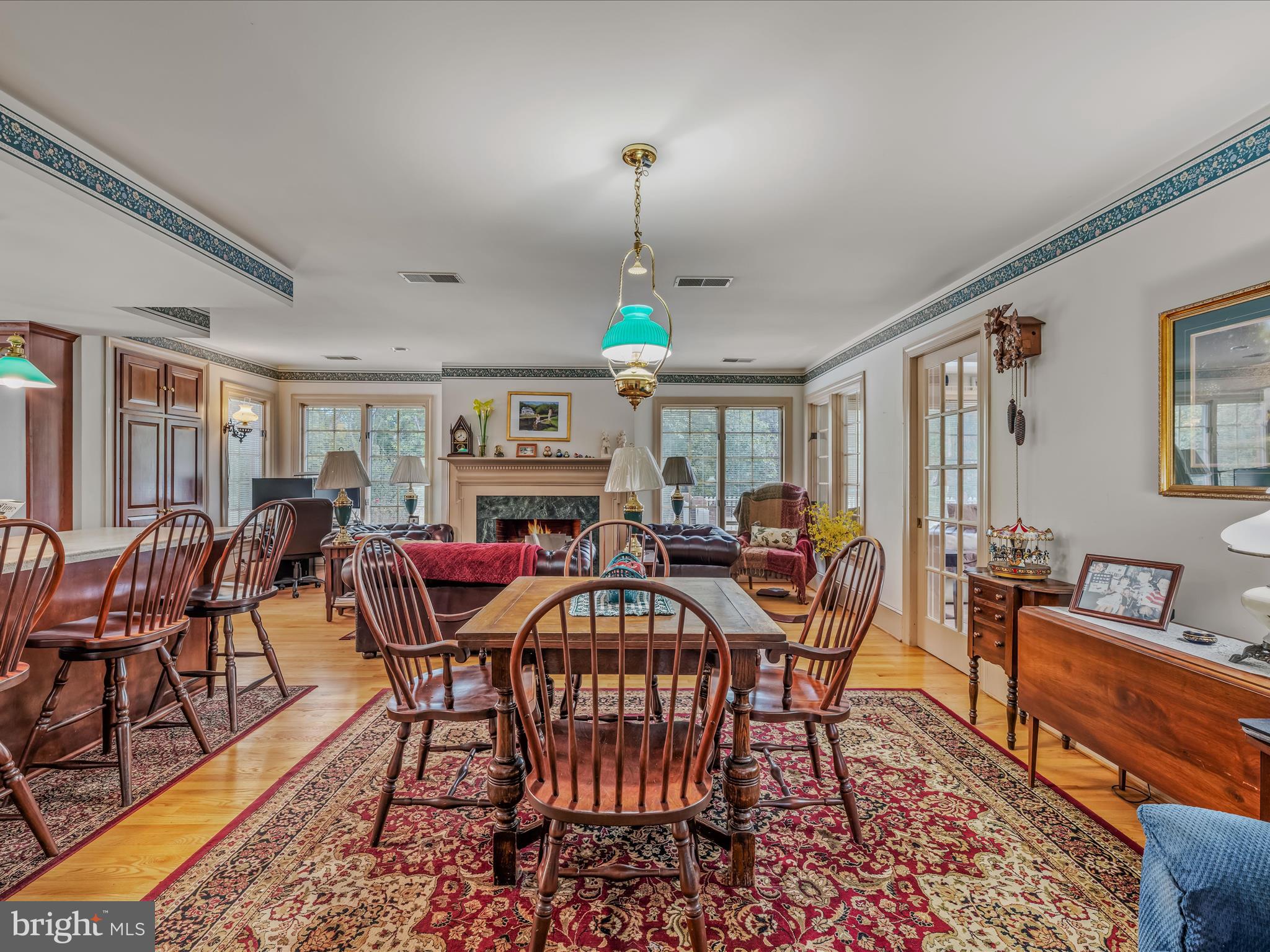 GOLDEN MEADOWS - Residential