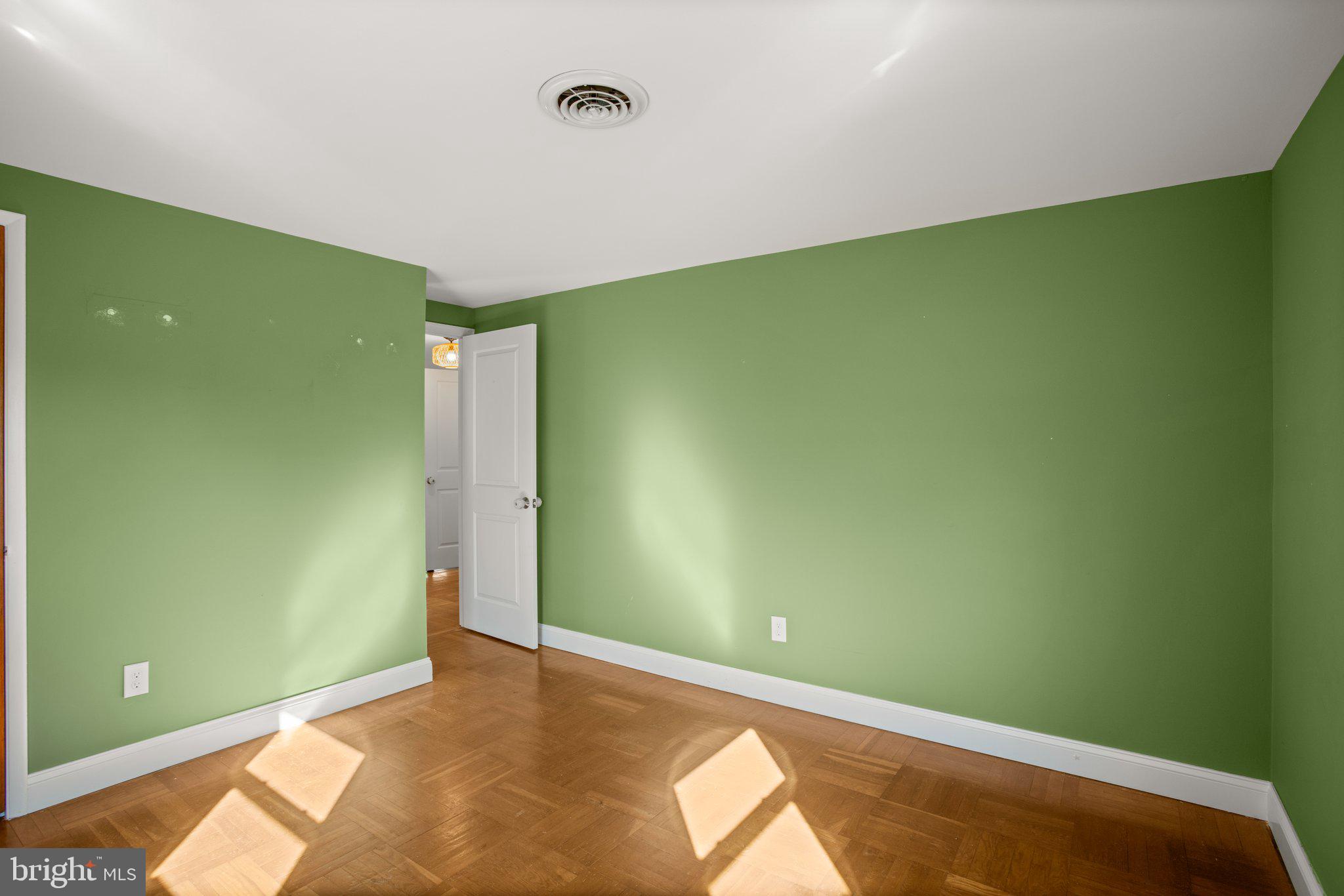 WYNNEWOOD - Residential