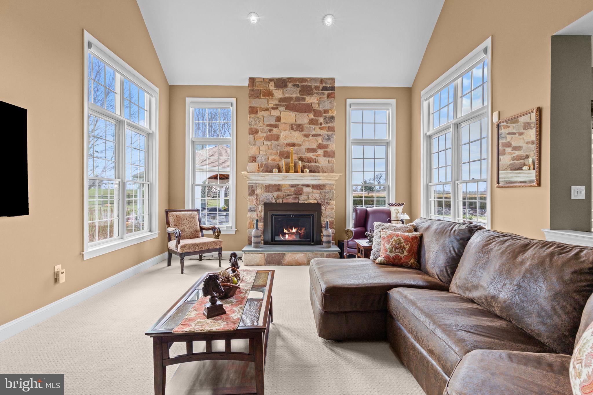 PINEVILLE - Residential