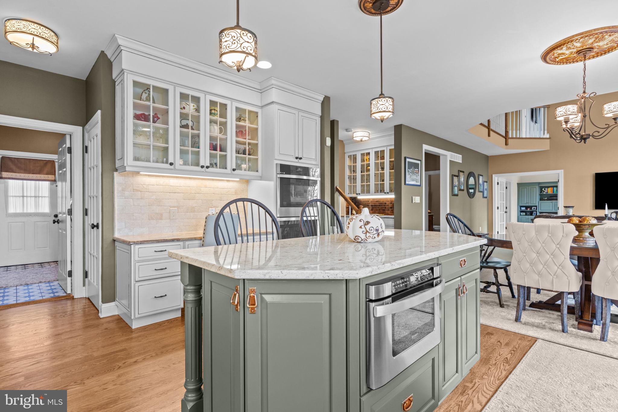 PINEVILLE - Residential