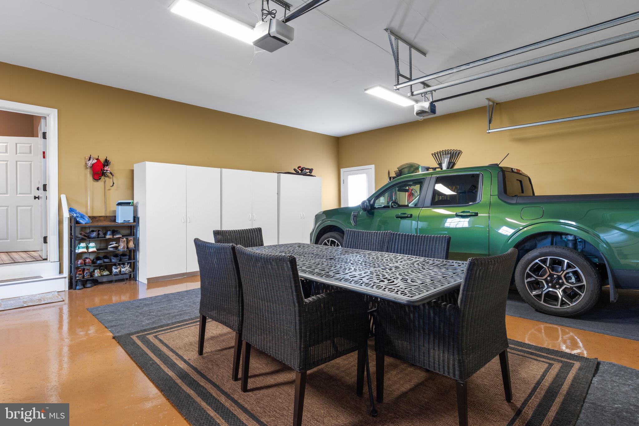 PINEVILLE - Residential