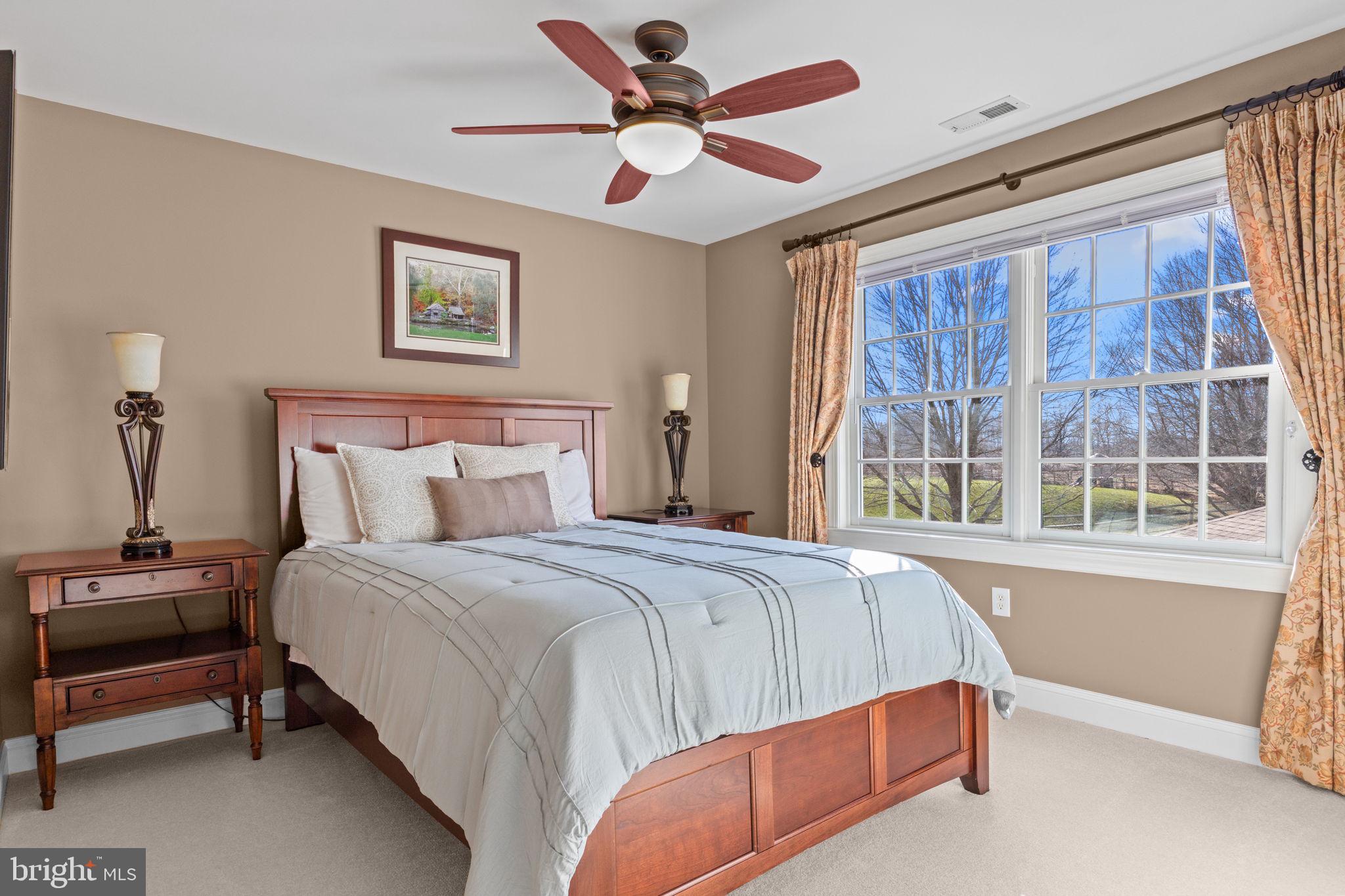 PINEVILLE - Residential