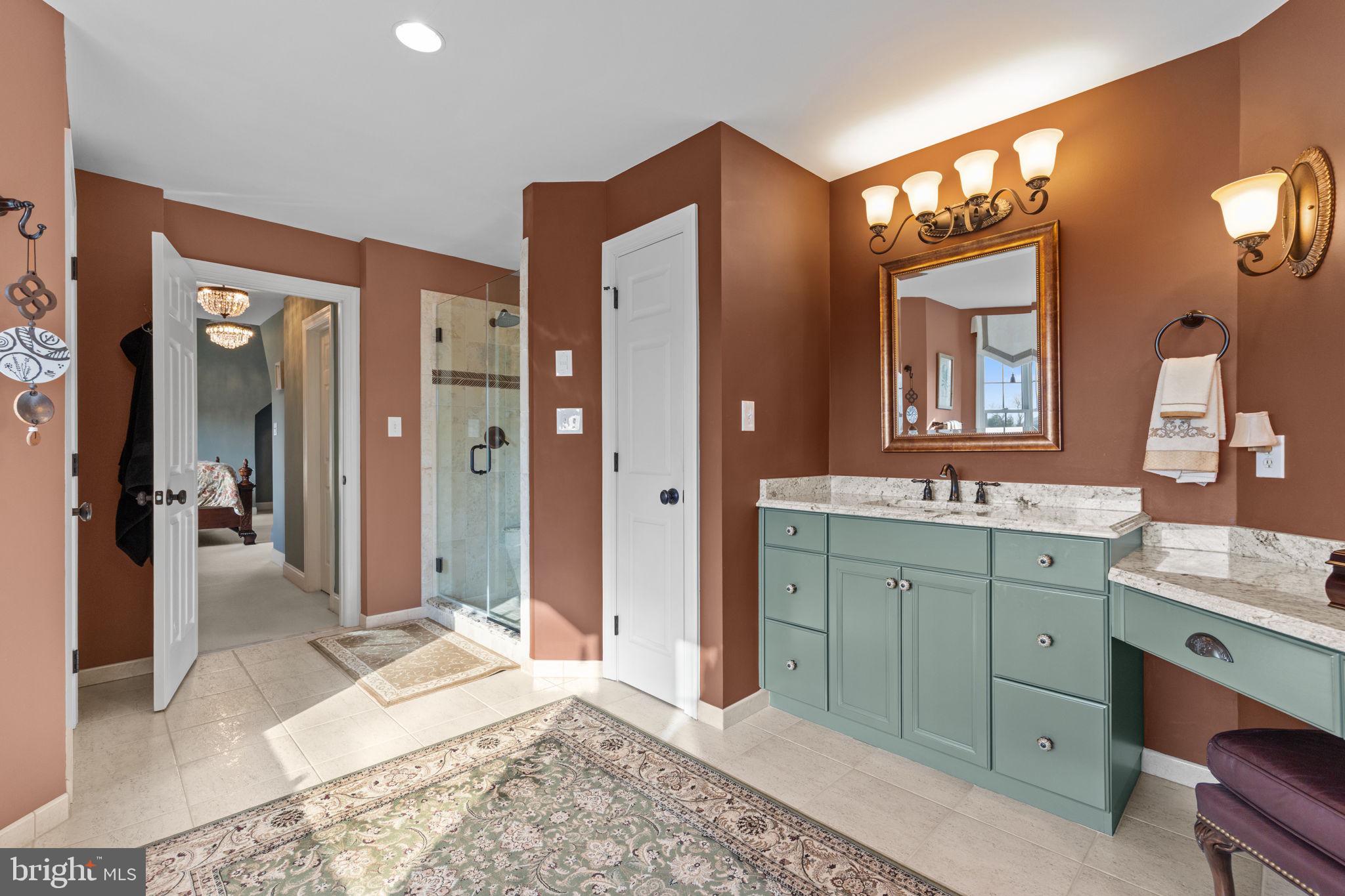 PINEVILLE - Residential