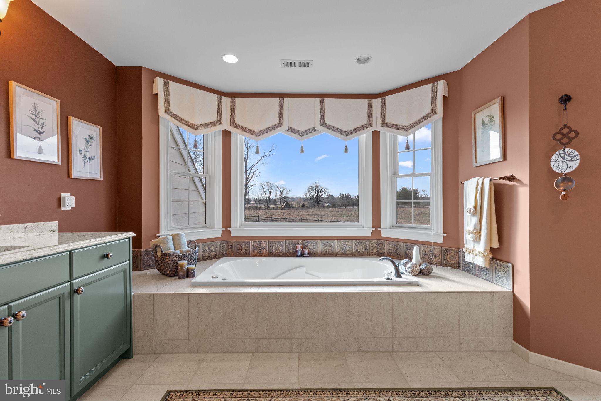 PINEVILLE - Residential