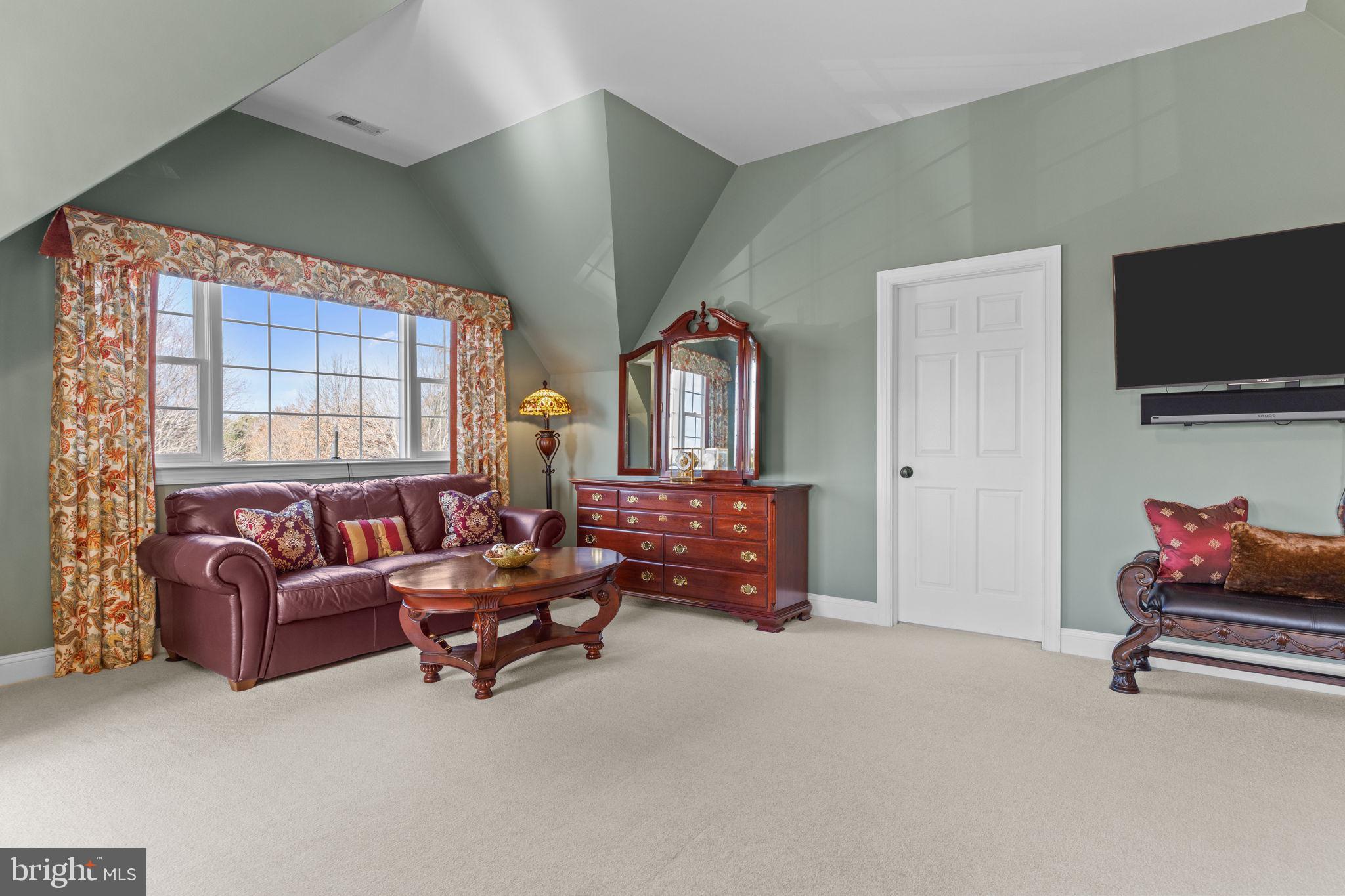 PINEVILLE - Residential