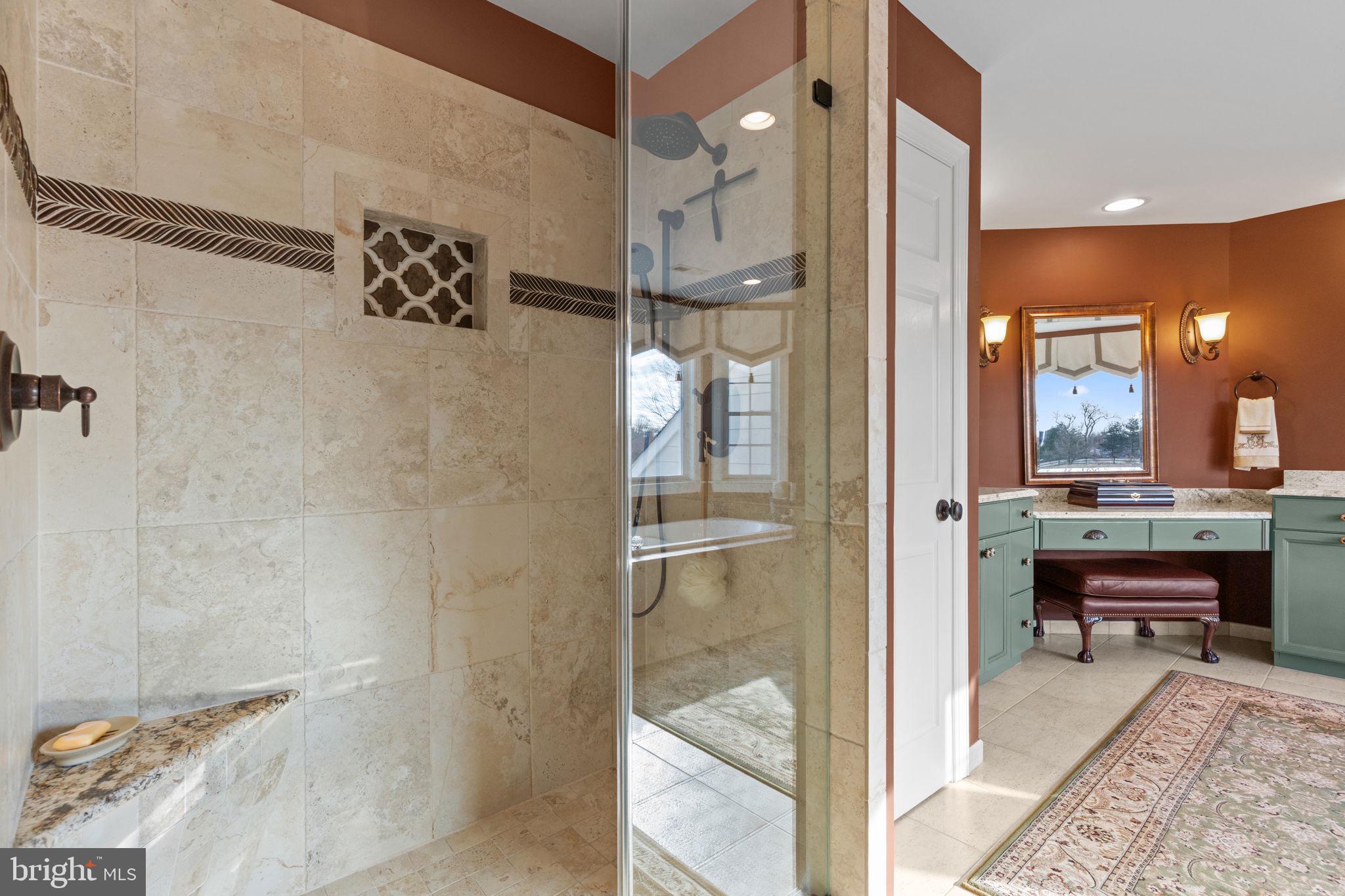 PINEVILLE - Residential