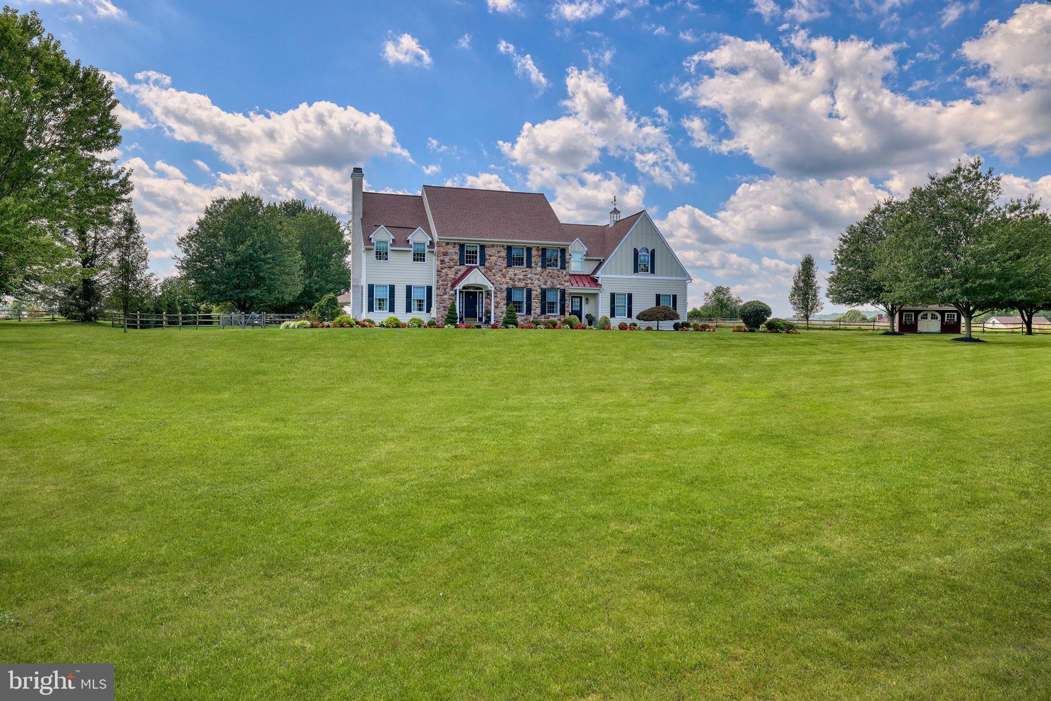 PINEVILLE - Residential