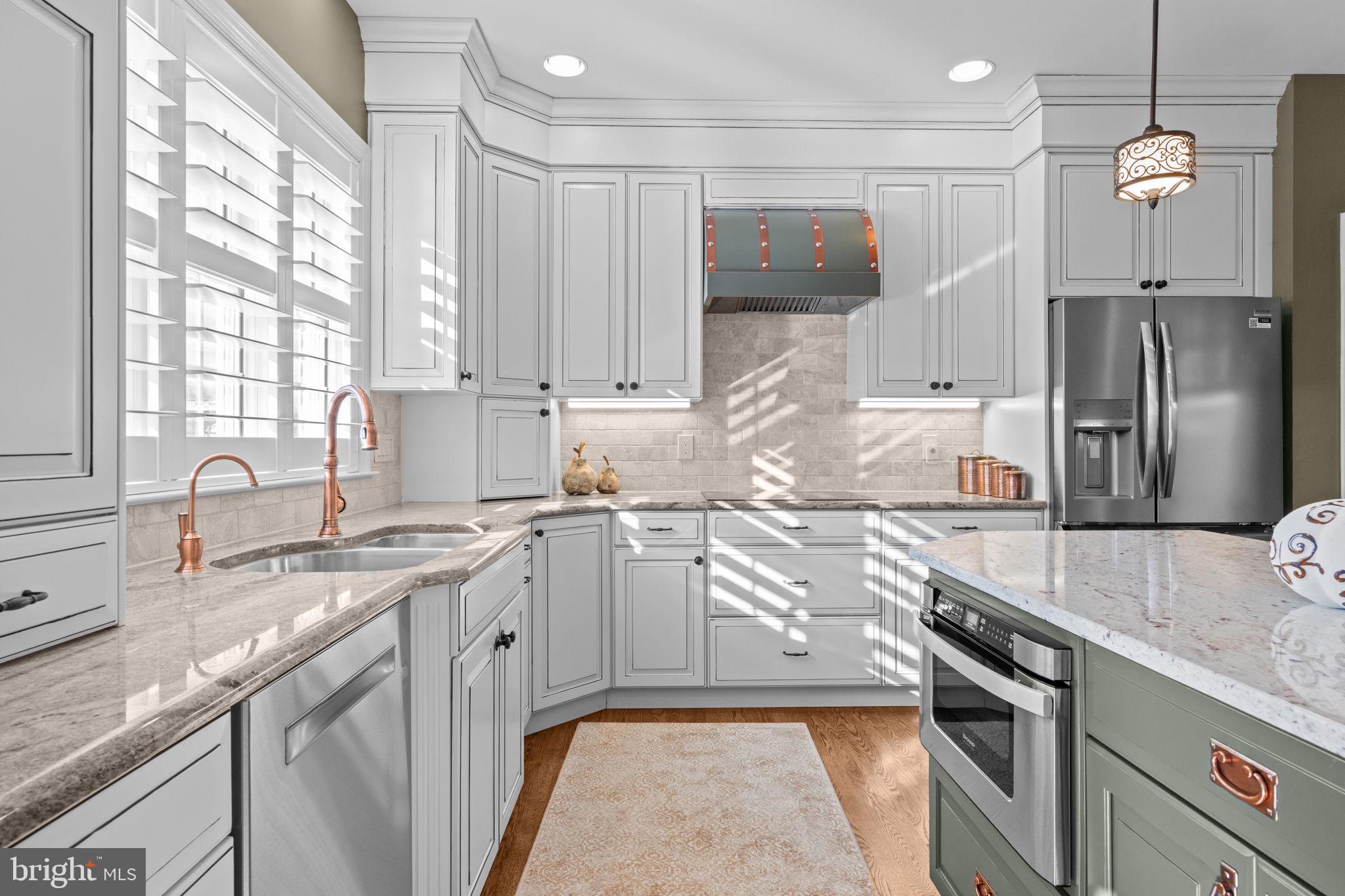 PINEVILLE - Residential