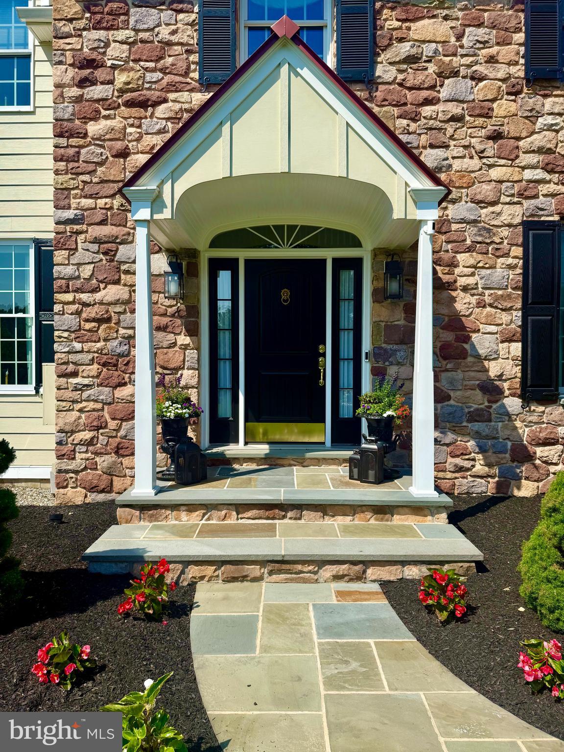 PINEVILLE - Residential