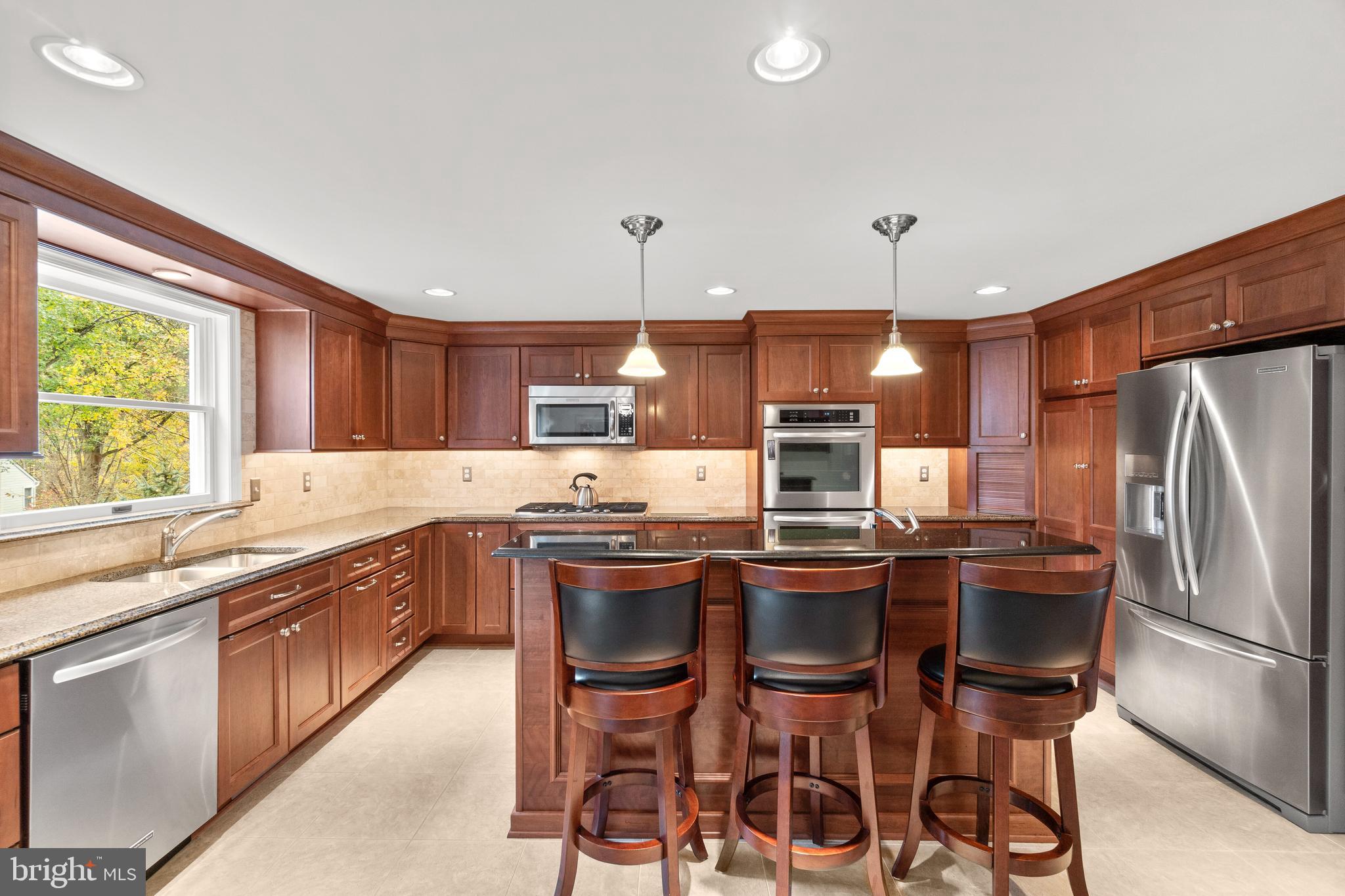 VILLAGE OF HICKORY RIDGE - Residential