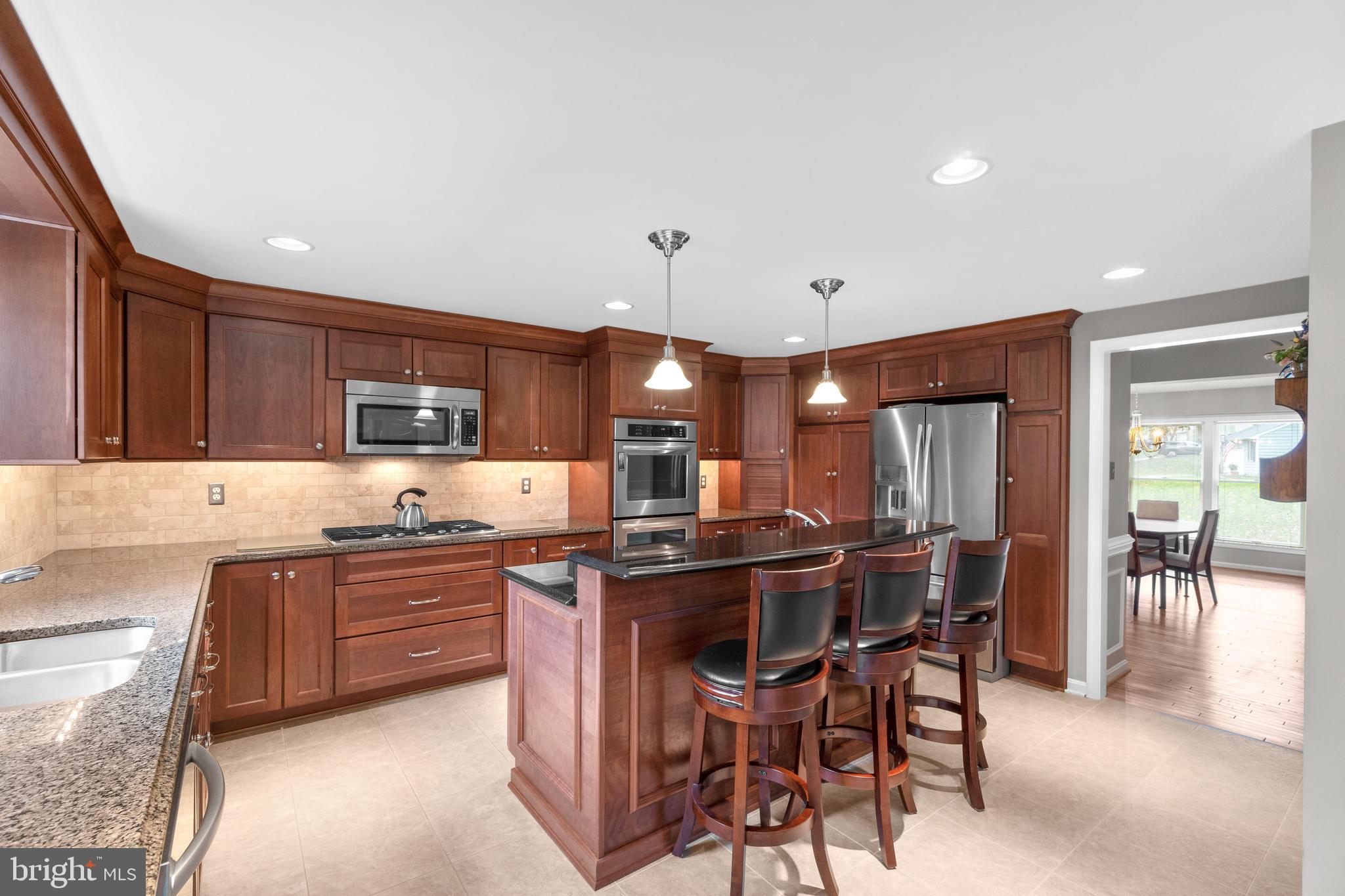 VILLAGE OF HICKORY RIDGE - Residential