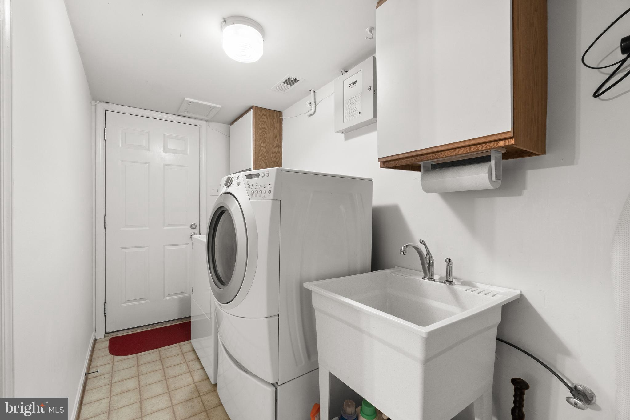 VILLAGE OF HICKORY RIDGE - Residential