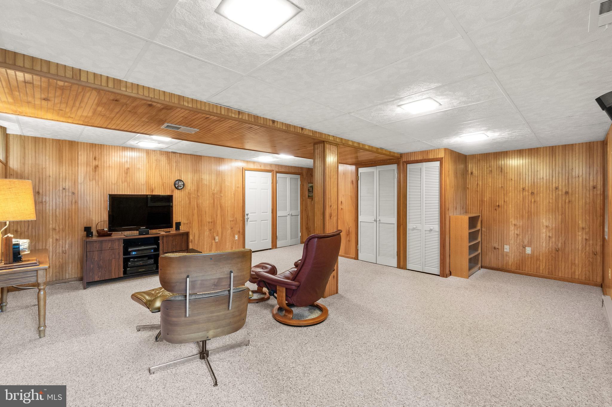 VILLAGE OF HICKORY RIDGE - Residential