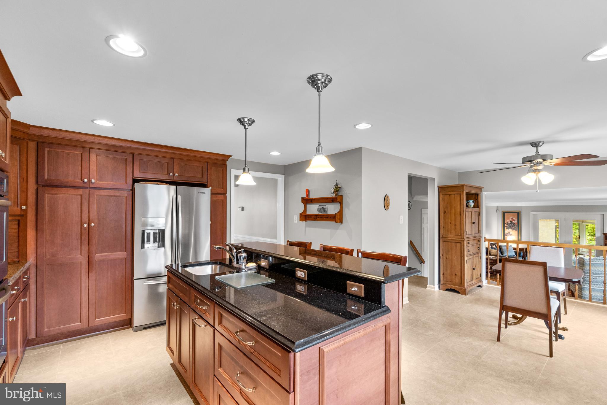 VILLAGE OF HICKORY RIDGE - Residential