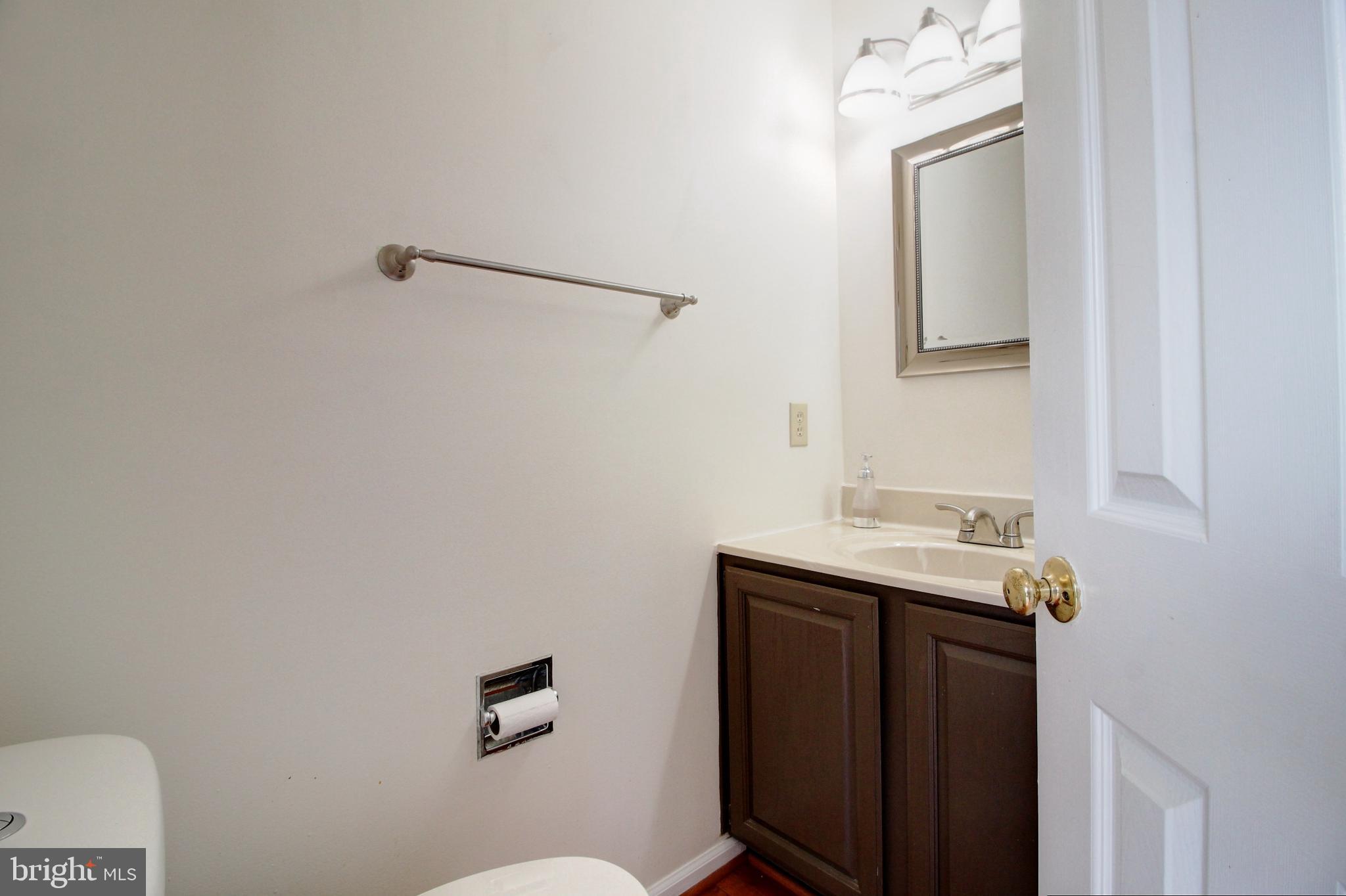 FREDERICKTOWNE VILLAGE - Residential Lease