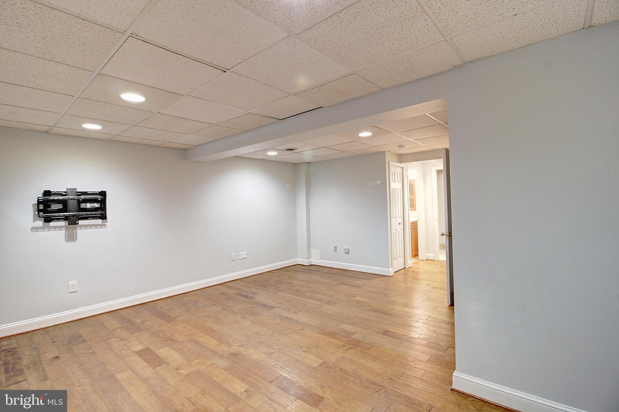 FREDERICKTOWNE VILLAGE - Residential Lease