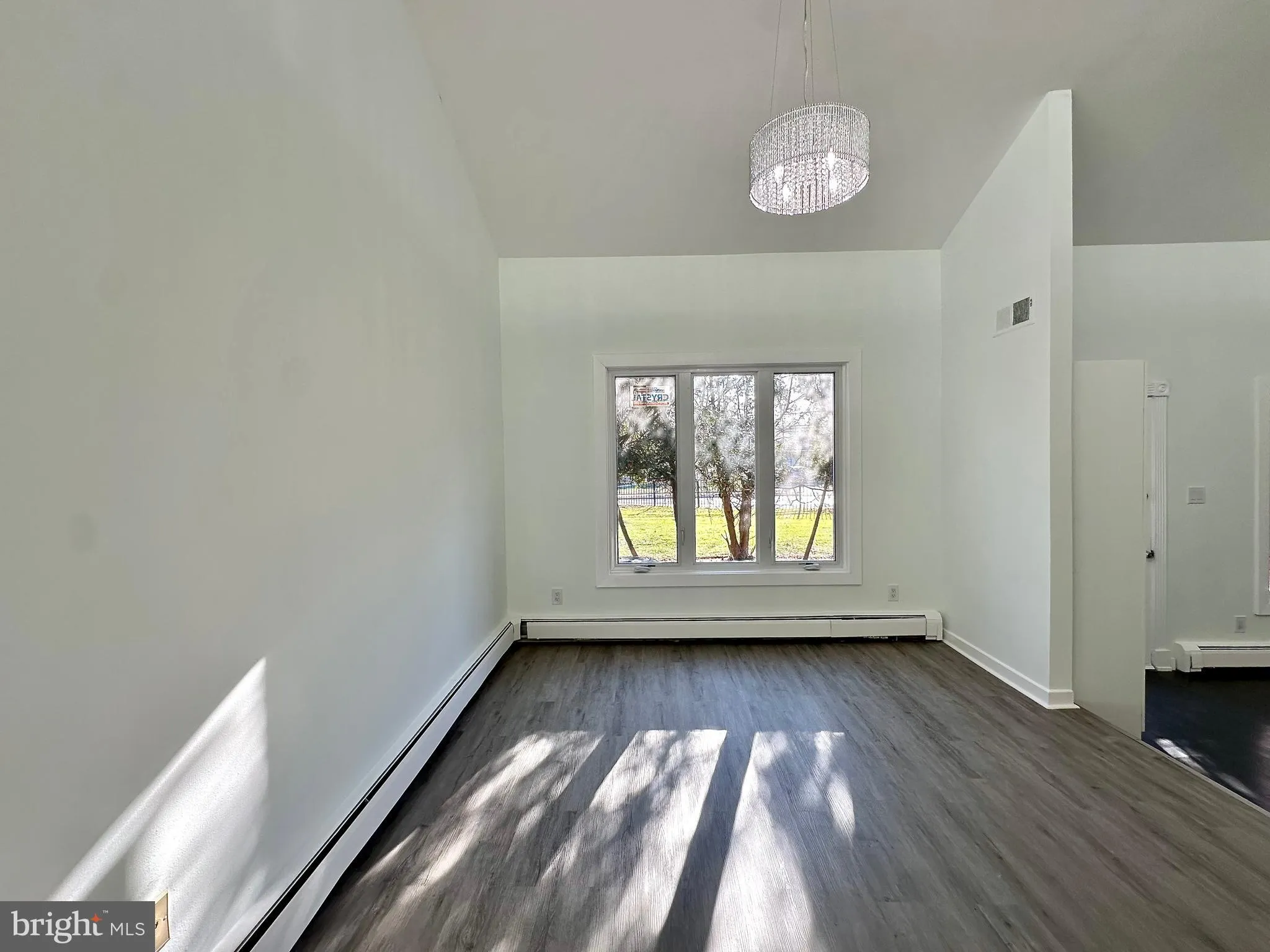 Cherry Hill, New Jersey 08003, United States, 3 Bedrooms Bedrooms, ,3 BathroomsBathrooms,Residential,Pending,115711