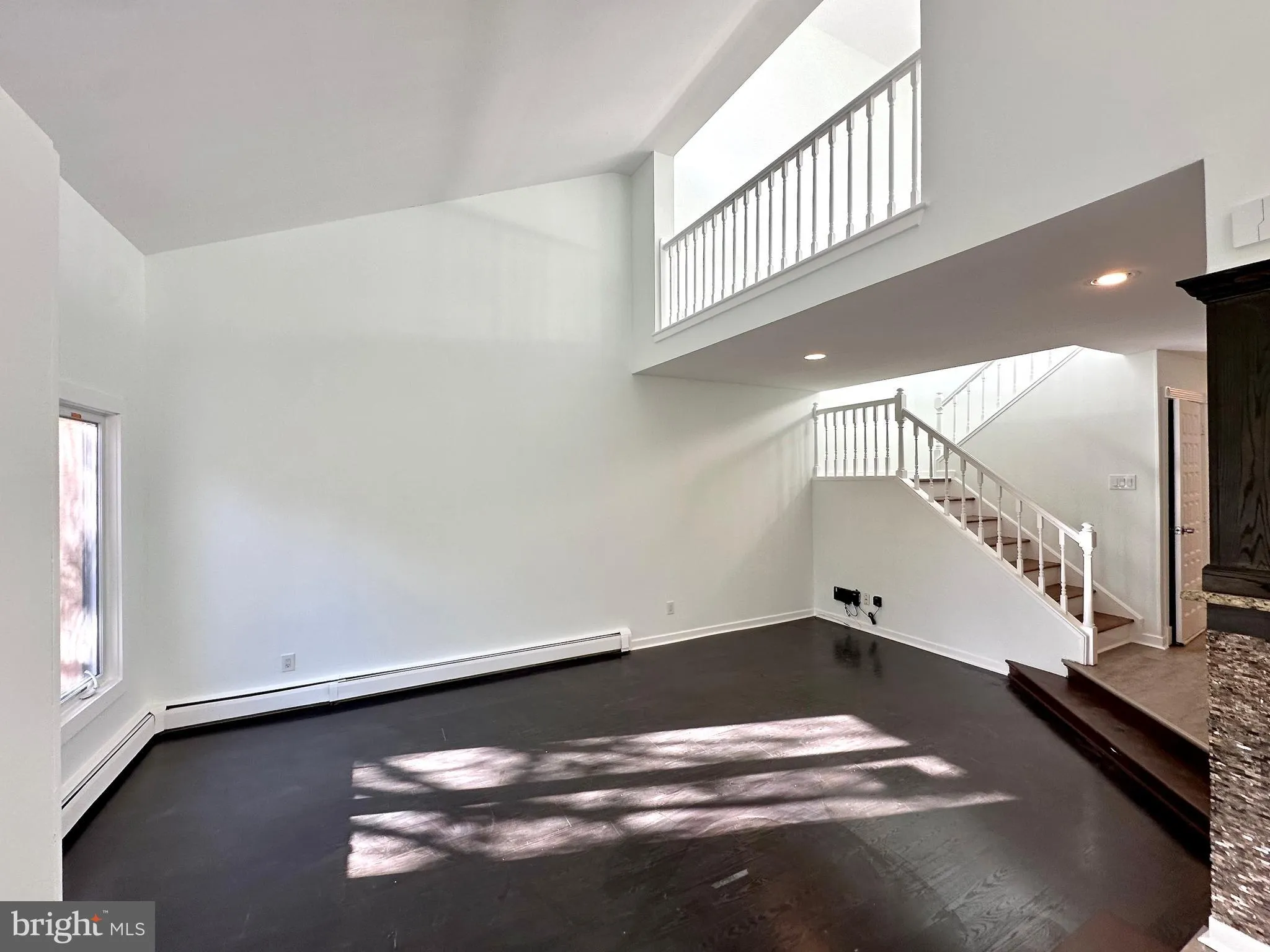 Cherry Hill, New Jersey 08003, United States, 3 Bedrooms Bedrooms, ,3 BathroomsBathrooms,Residential,Pending,115711