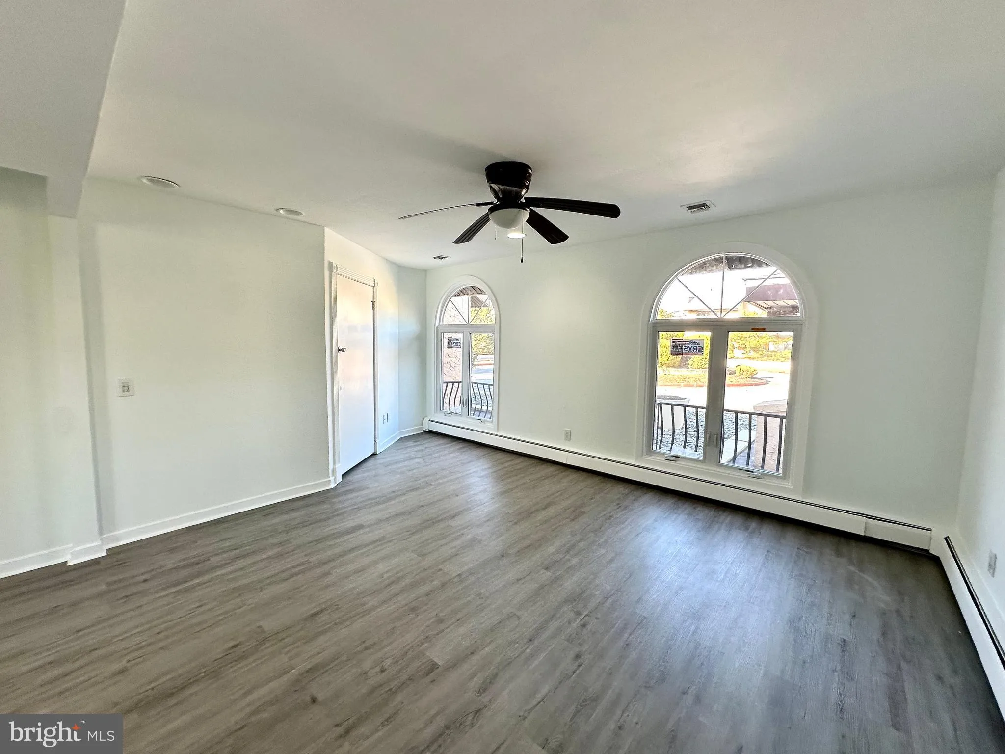 Cherry Hill, New Jersey 08003, United States, 3 Bedrooms Bedrooms, ,3 BathroomsBathrooms,Residential,Pending,115711