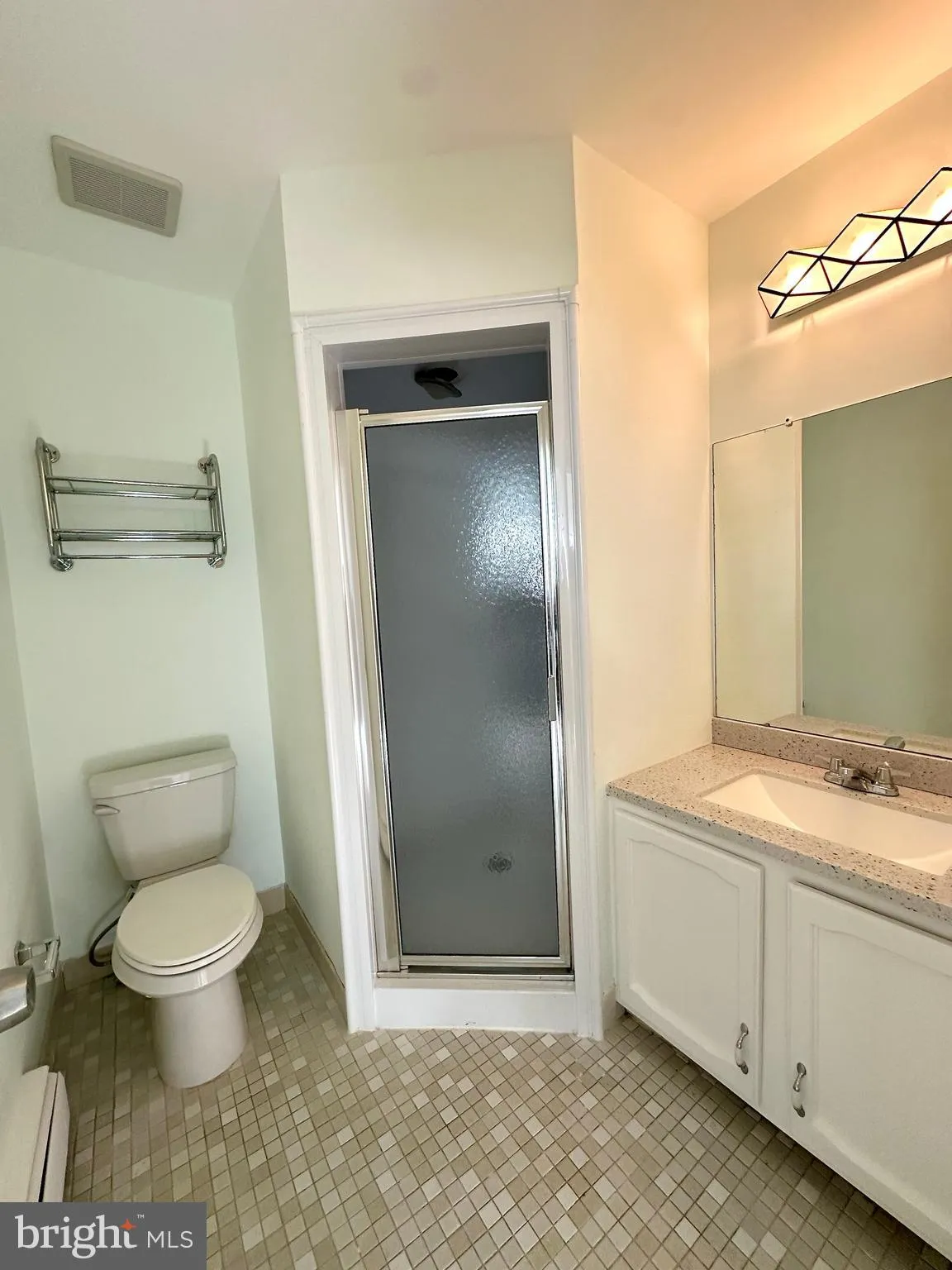 Cherry Hill, New Jersey 08003, United States, 3 Bedrooms Bedrooms, ,3 BathroomsBathrooms,Residential,Pending,115711