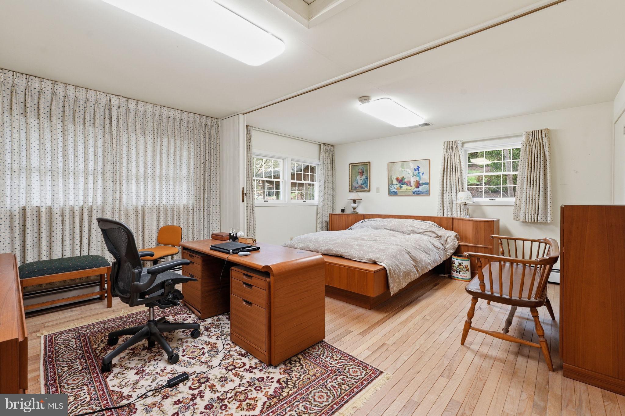 BRADLEY HILLS GROVE - Residential