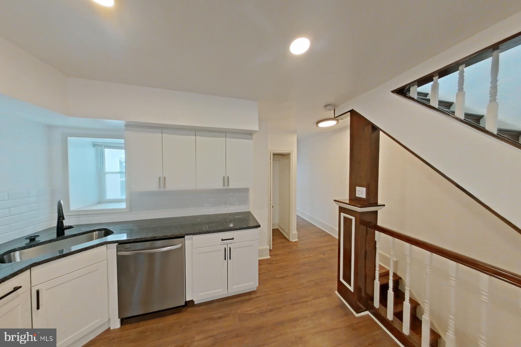 ROXBOROUGH - Residential Lease