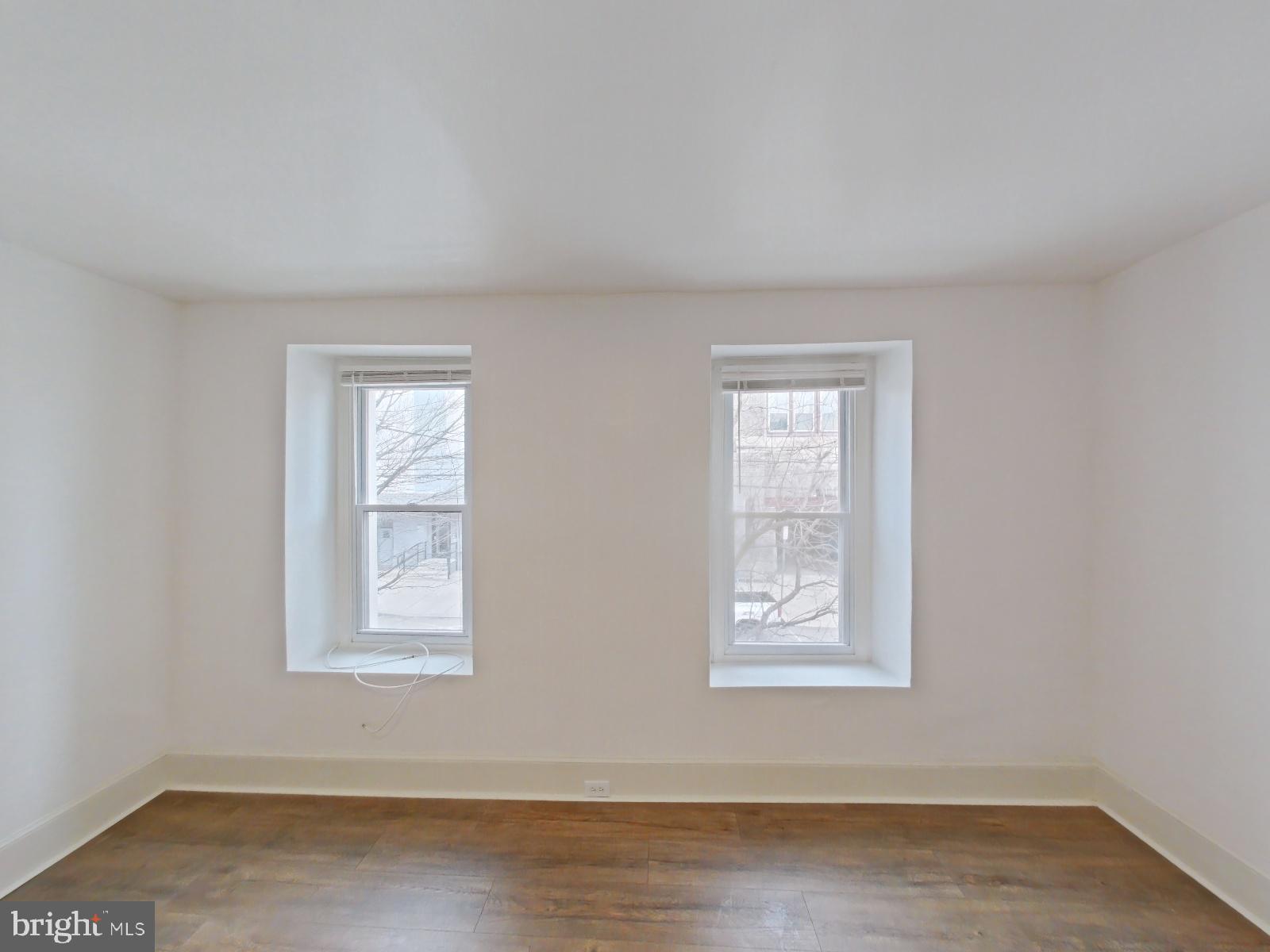 ROXBOROUGH - Residential Lease