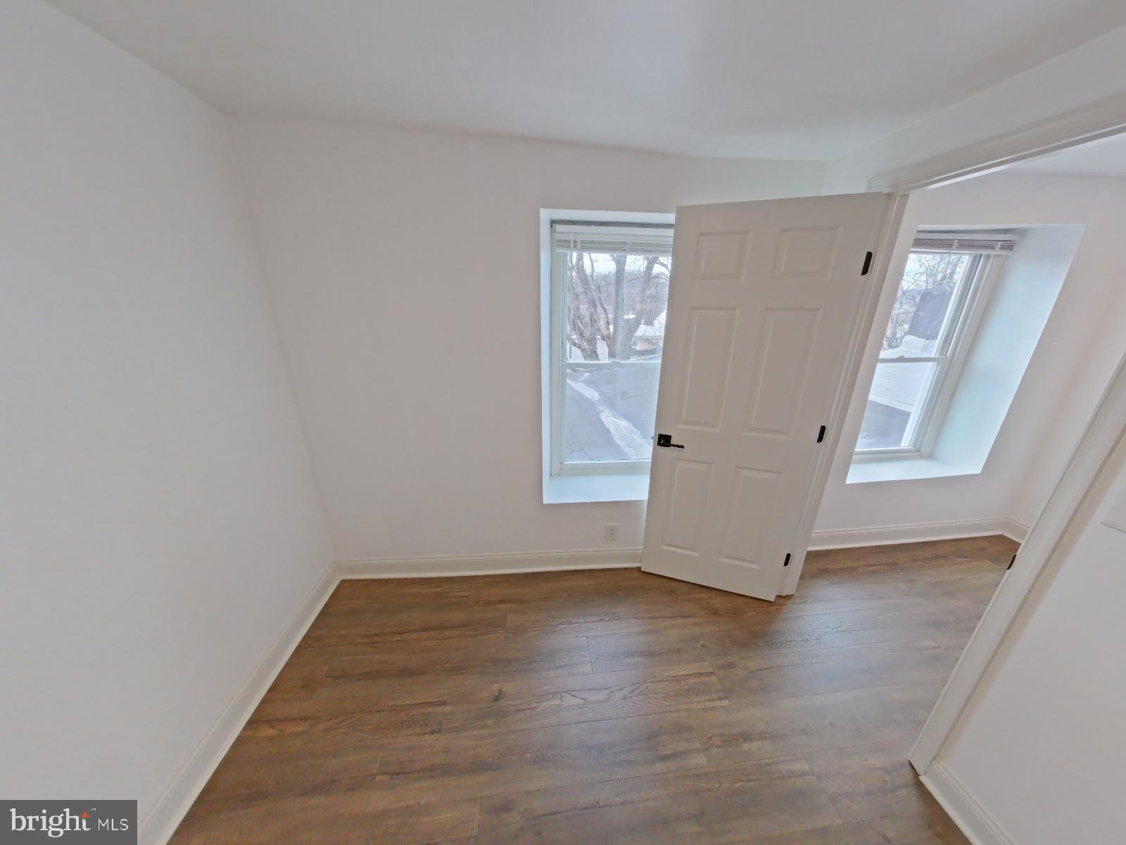 ROXBOROUGH - Residential Lease