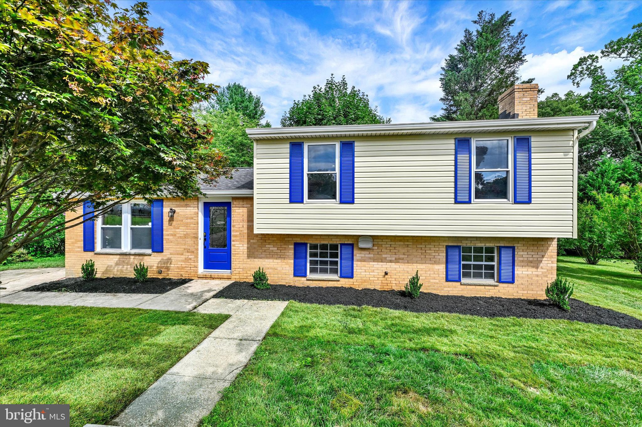 2956 SUNDERLAND COURT
