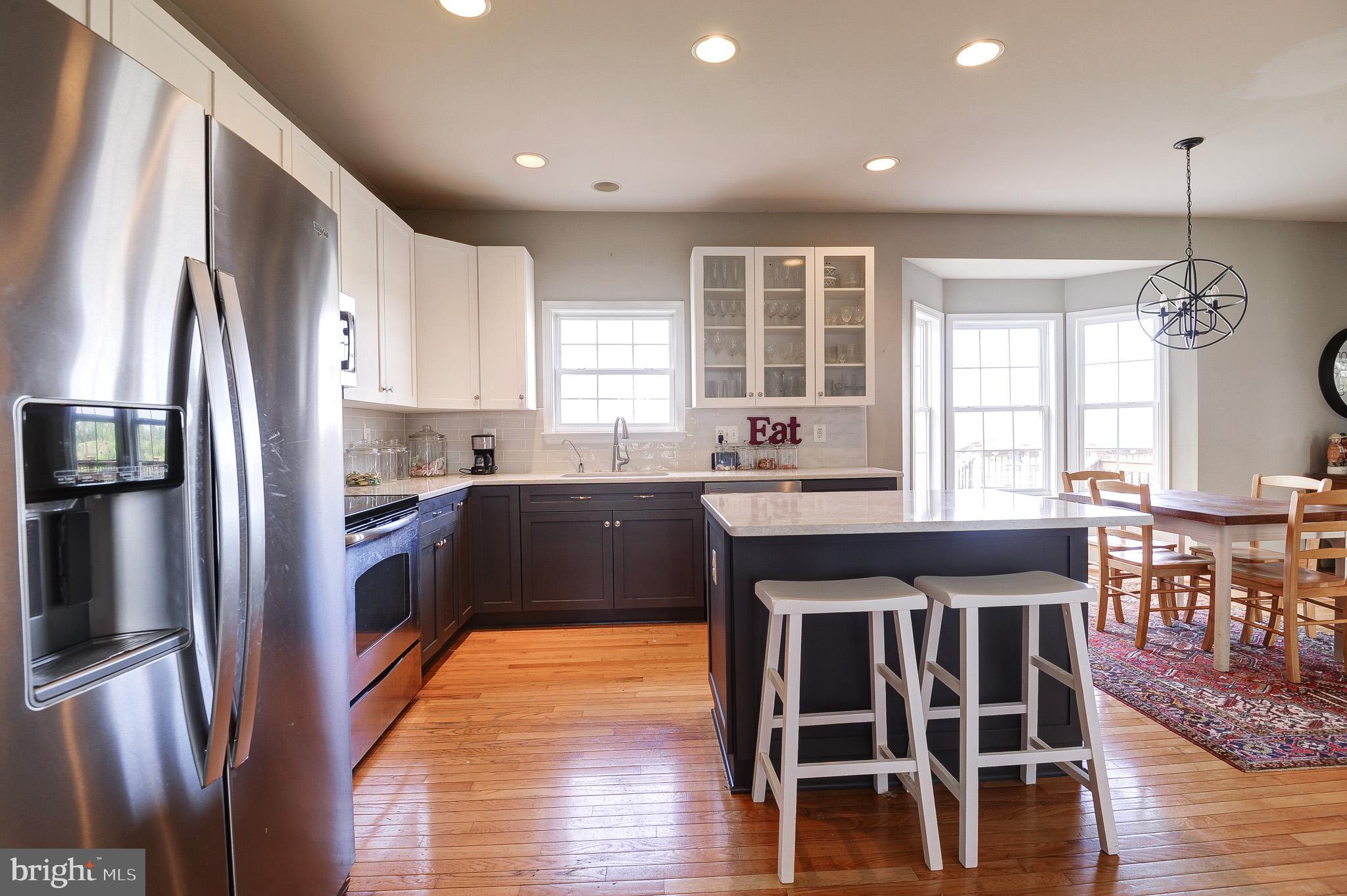 LOVETTSVILLE - Residential