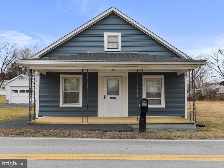 Back on the Market no fault of the seller!! Welcome home to this adorable little gem! This is the perfect little starter home boasting 2 bedrooms, 1 Bath, and NO HOA. This little cutie has a newer metal roof (2022), newer siding (2022), HVAC, hot water heater (2023) updated bathroom (2023), and hardwood flooring.  What else can you buy for under $200K with a single car garage, NO HOA, .27 of an acre, and pure adorableness. Come check this one out before it’s gone.