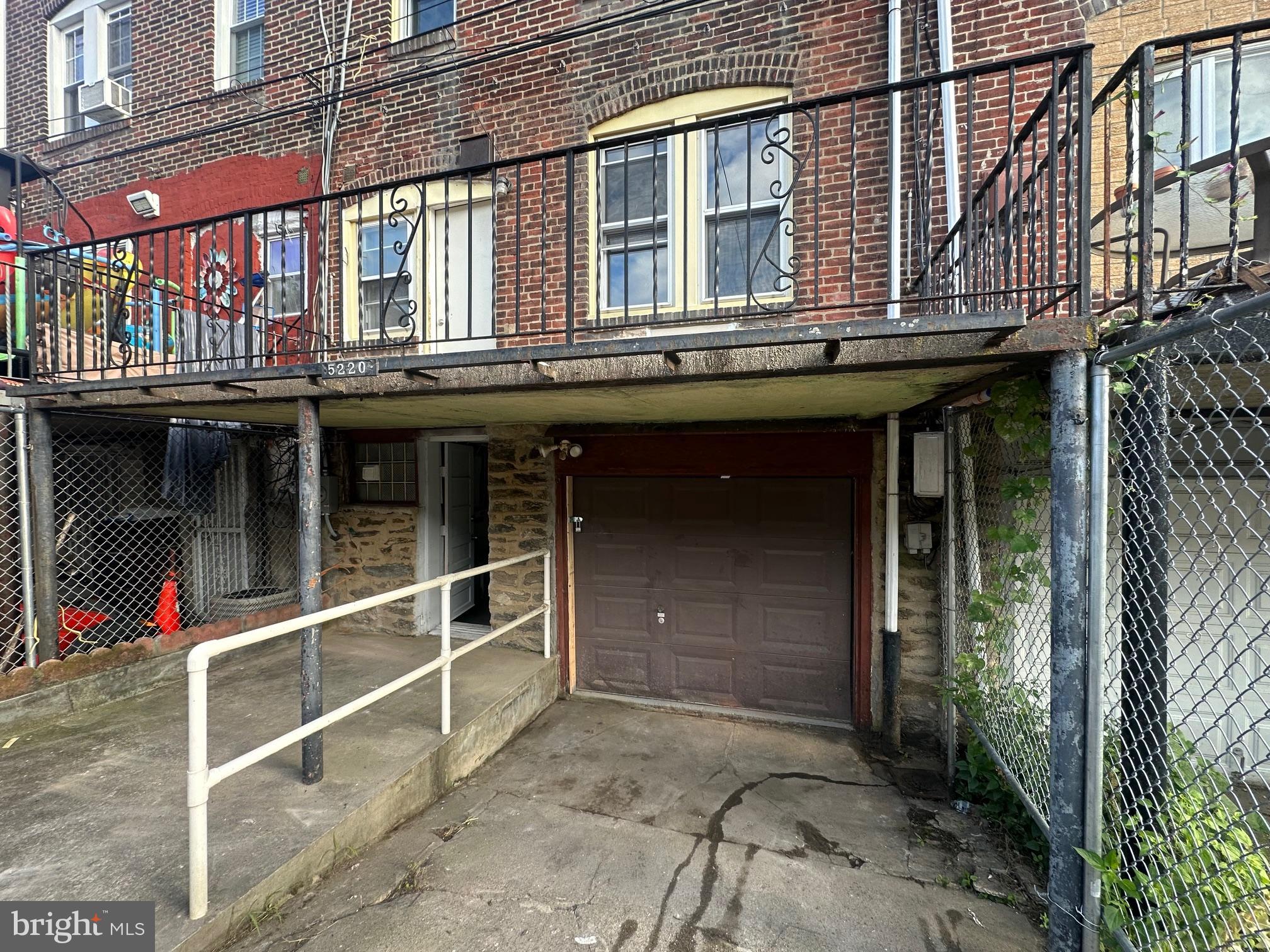 FRANKFORD - Residential