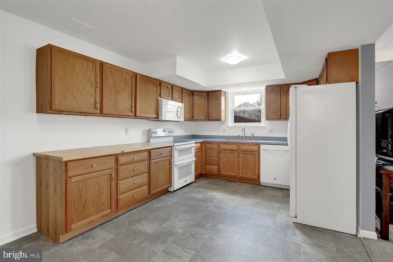 STONEBRIDGE CONDOS - Residential