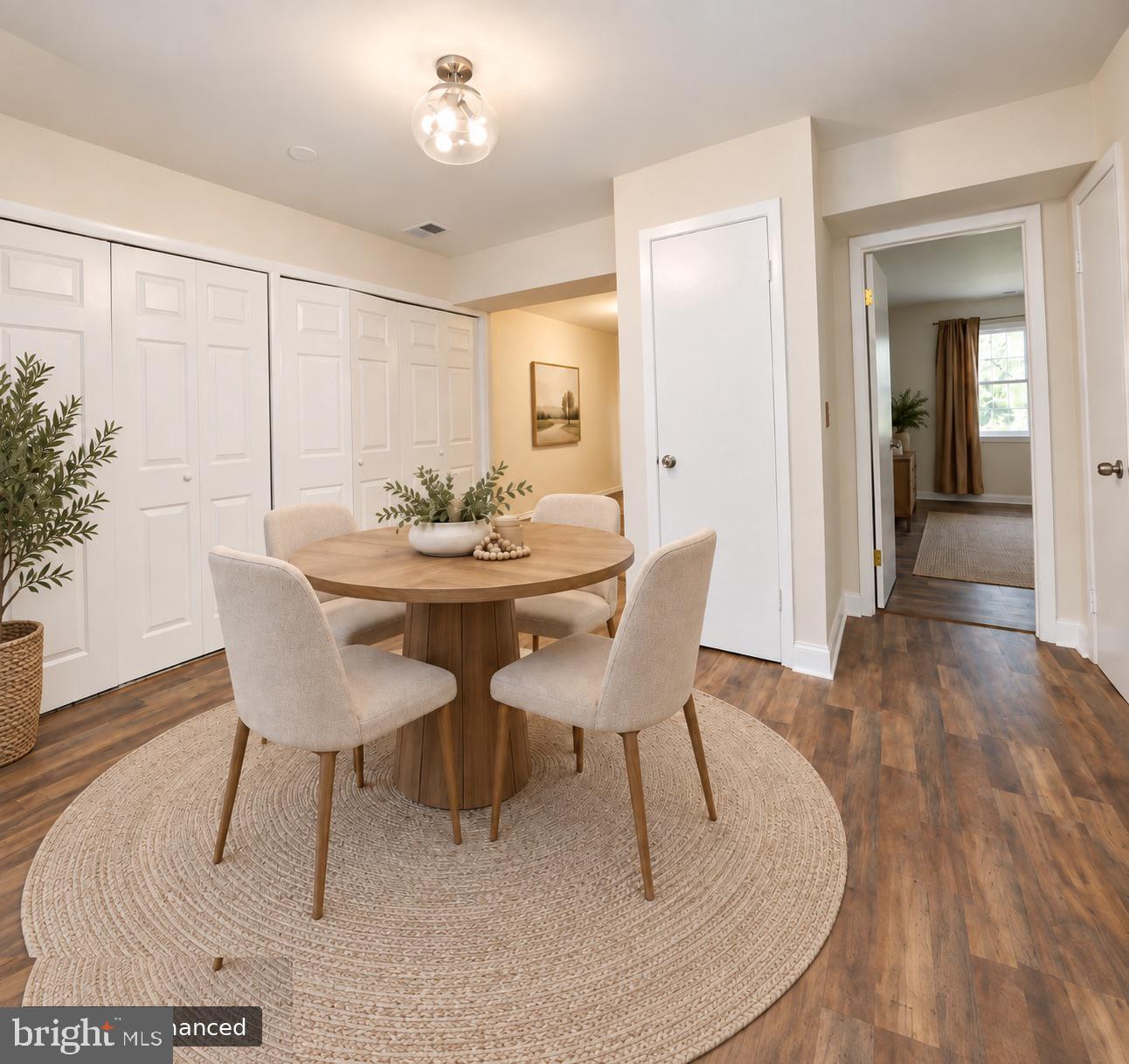 1405 SILVER COURT