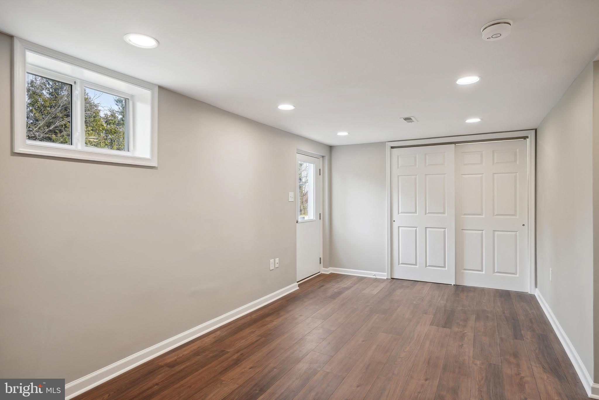 RIVERDALE PARK - Residential Lease