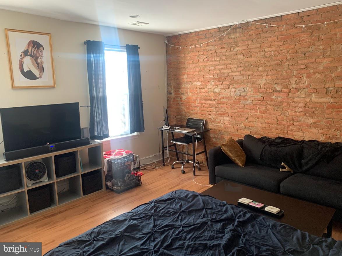 RITTENHOUSE SQUARE - Residential Lease