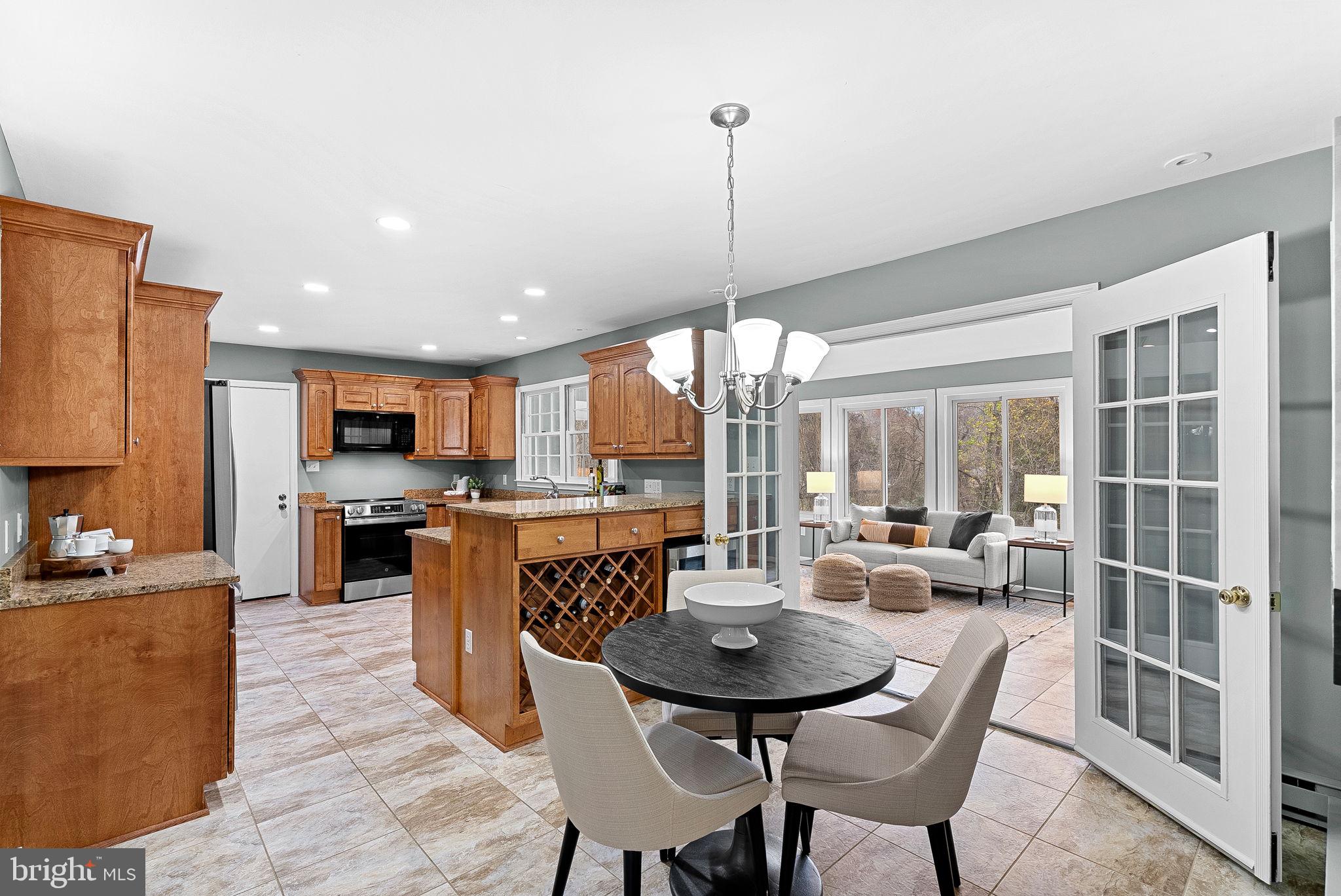 HICKORY CREEK - Residential