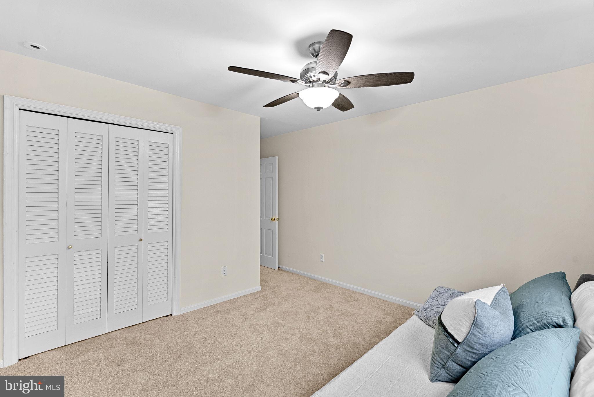 HICKORY CREEK - Residential