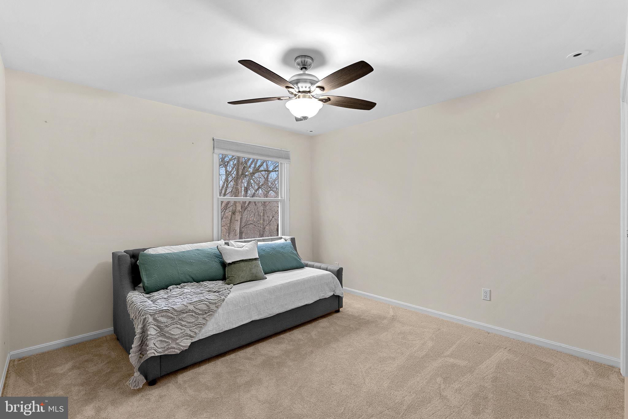 HICKORY CREEK - Residential