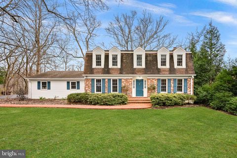 10207 OXFORDSHIRE ROAD GREAT FALLS VA 22066