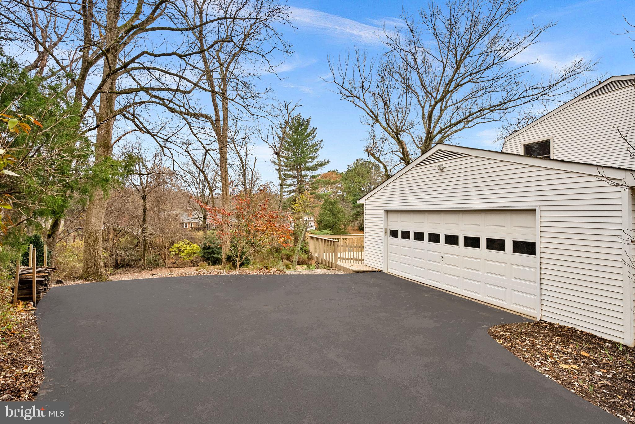 HICKORY CREEK - Residential