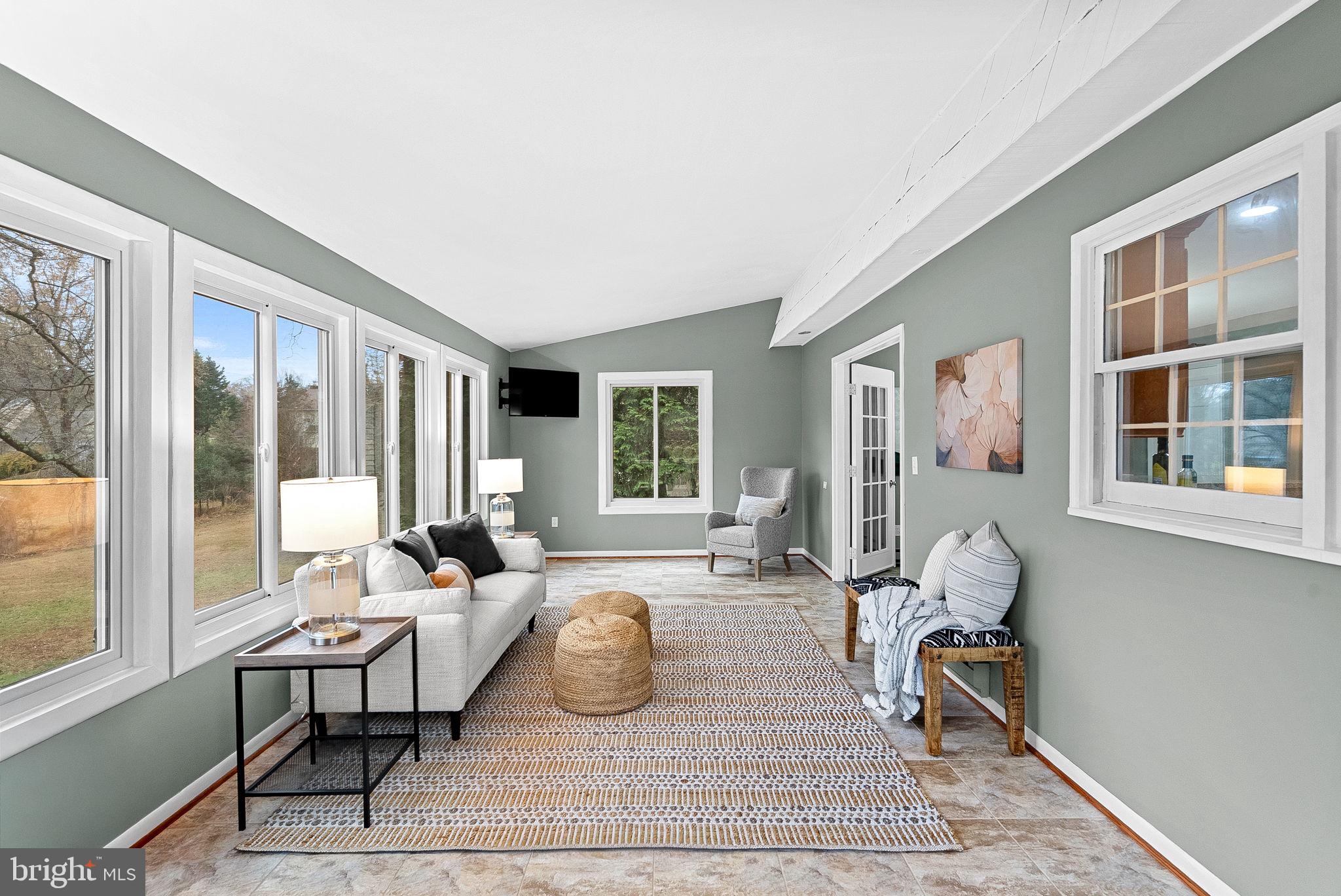 HICKORY CREEK - Residential