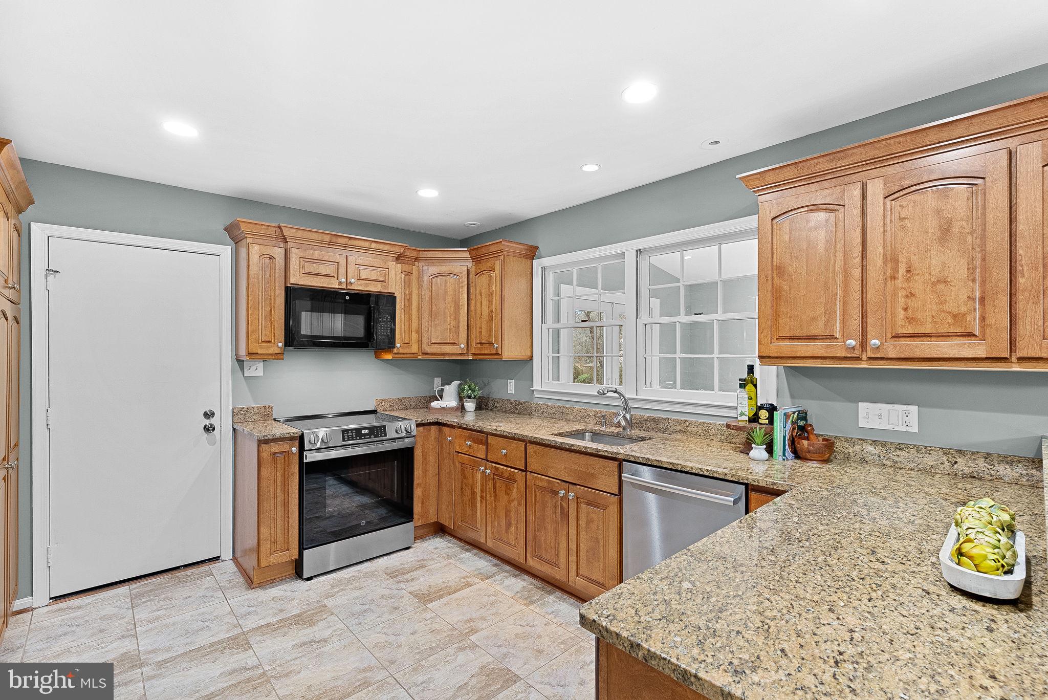 HICKORY CREEK - Residential