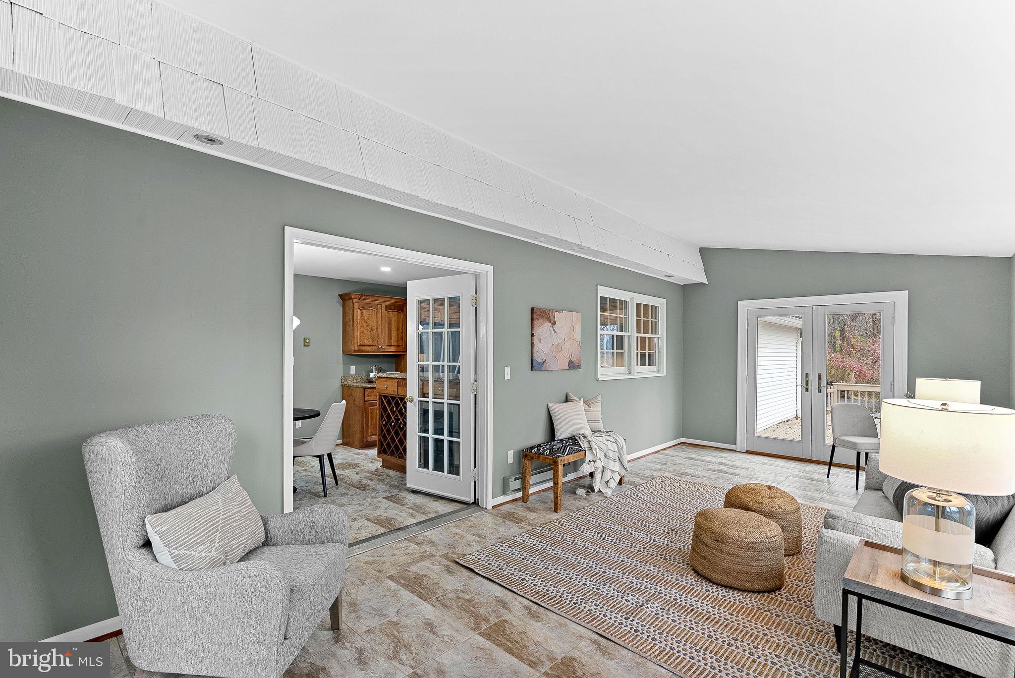 HICKORY CREEK - Residential