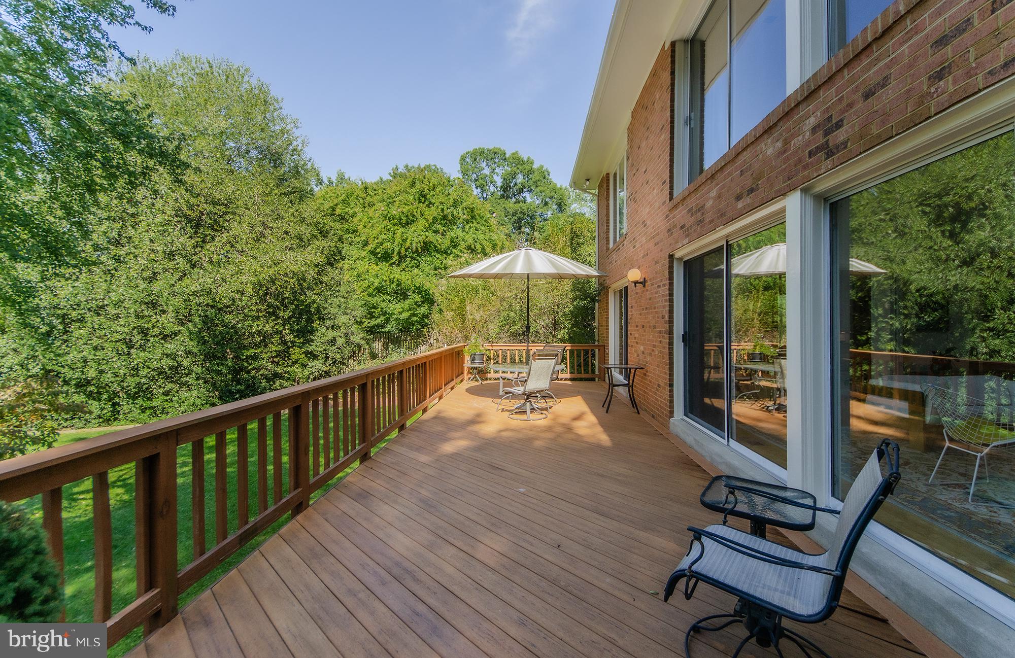 2101 WHITEOAKS DRIVE
