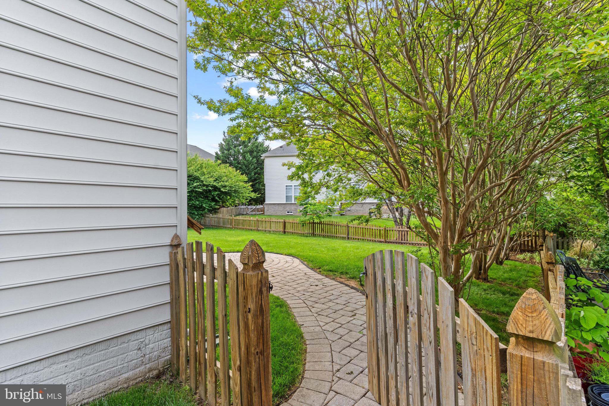 STONE RIDGE - Residential