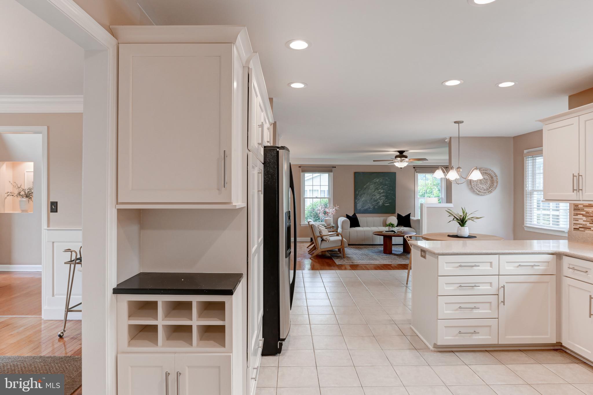 INDIAN HILLS - Residential